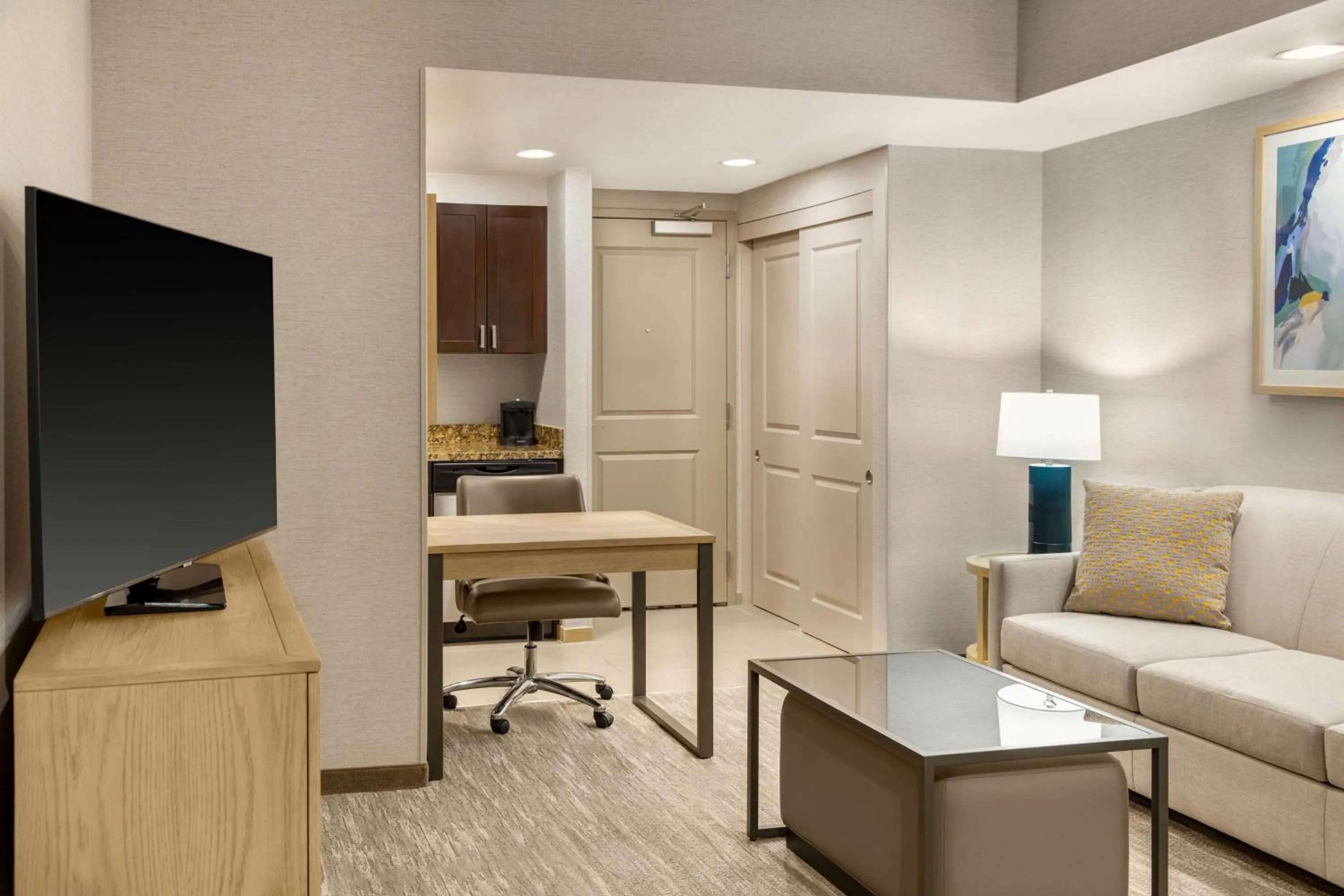 Living room in Homewood Suites by Hilton Palo Alto