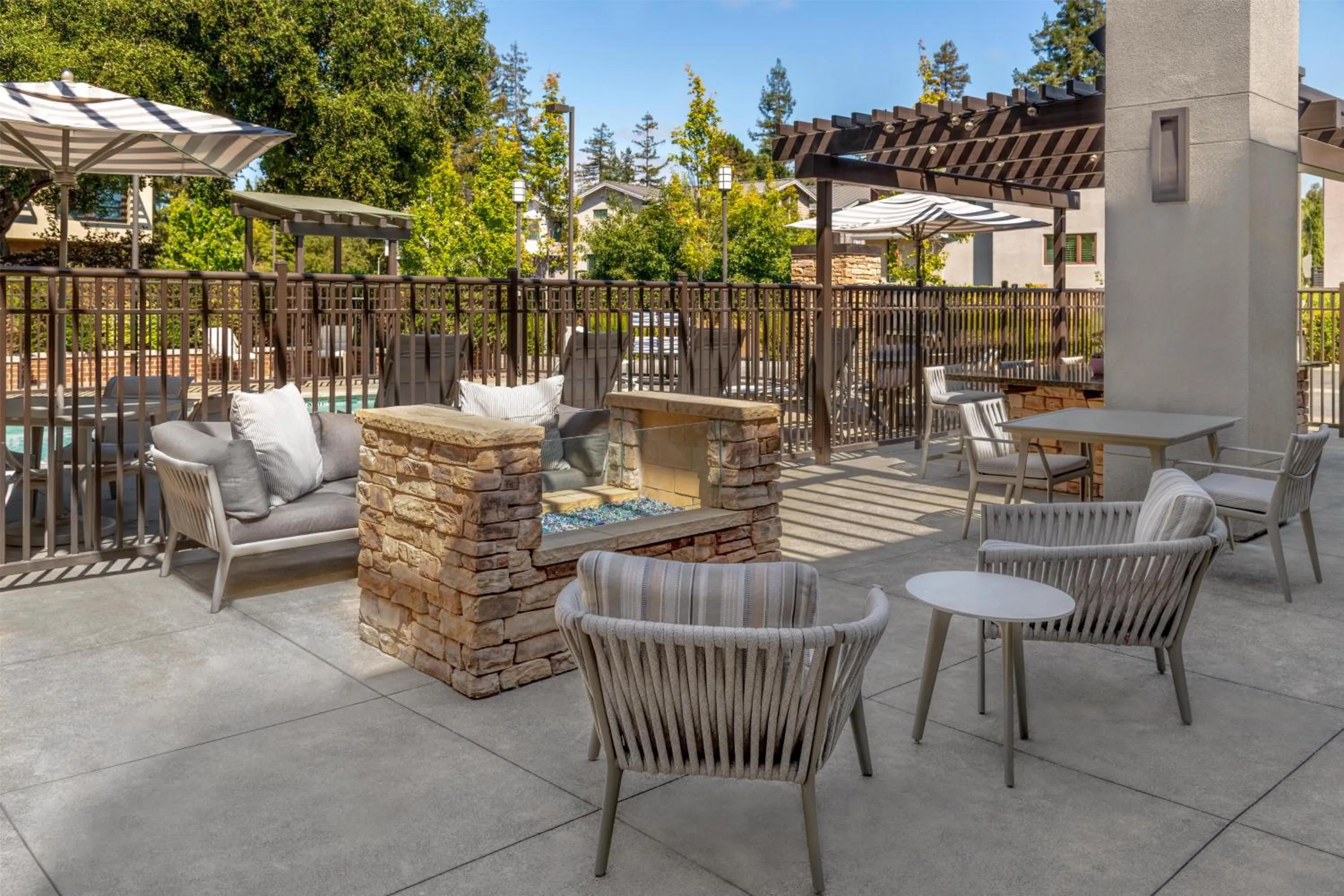 Patio in Homewood Suites by Hilton Palo Alto