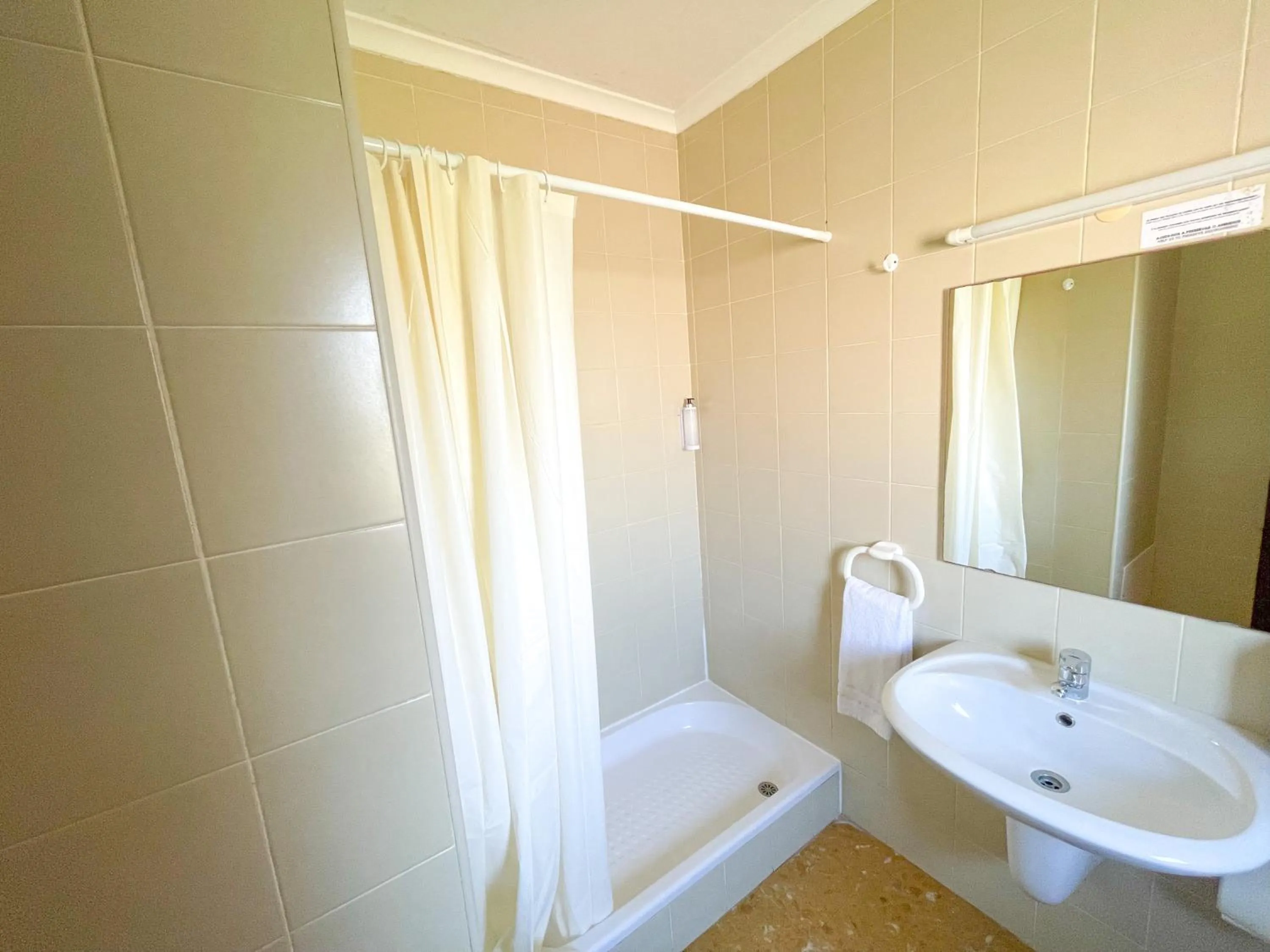 Toilet in HI Areia Branca - Pousada de Juventude