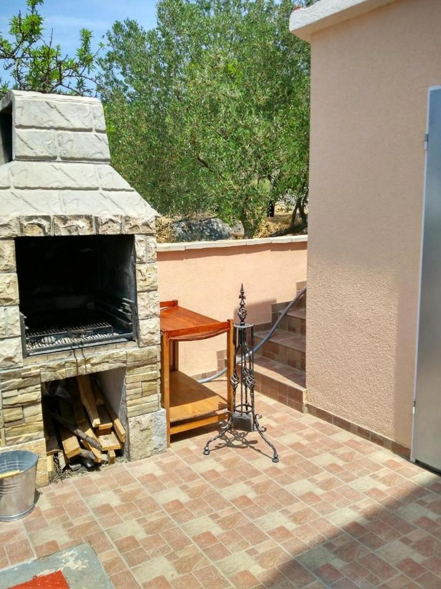 BBQ facilities in Apartments Vala