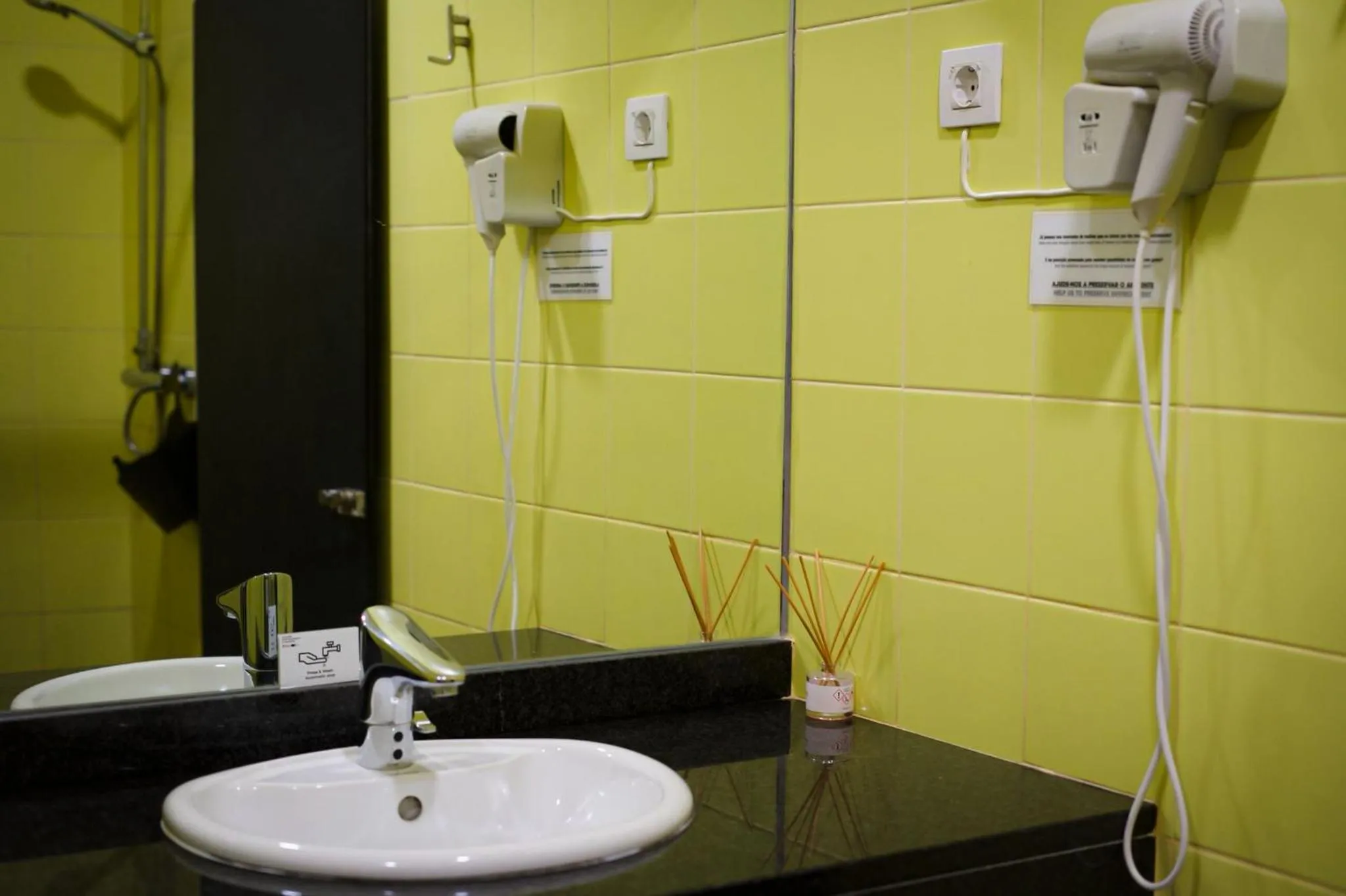 HI Arrifana Destination Hostel