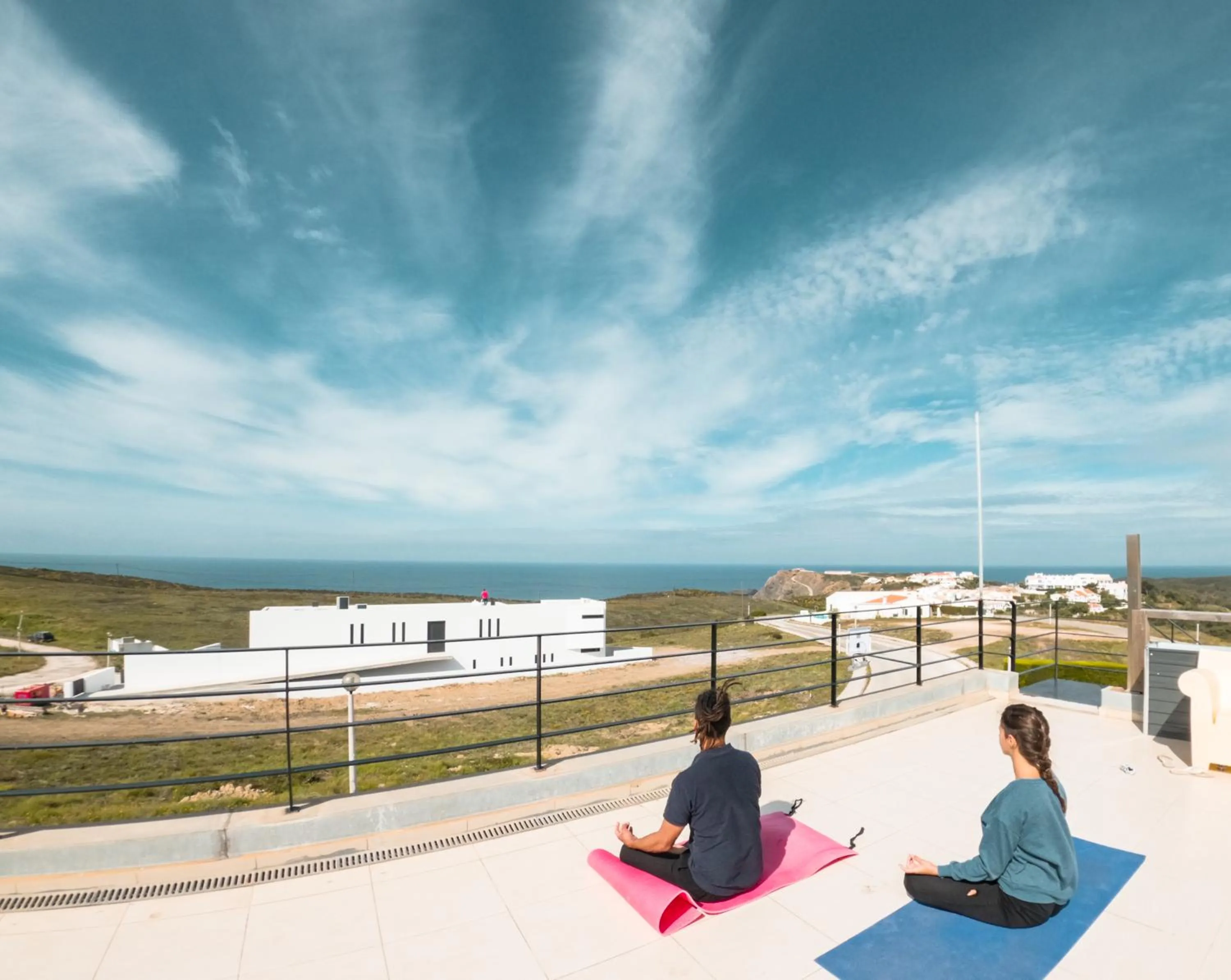 Summer in HI Arrifana Destination Hostel