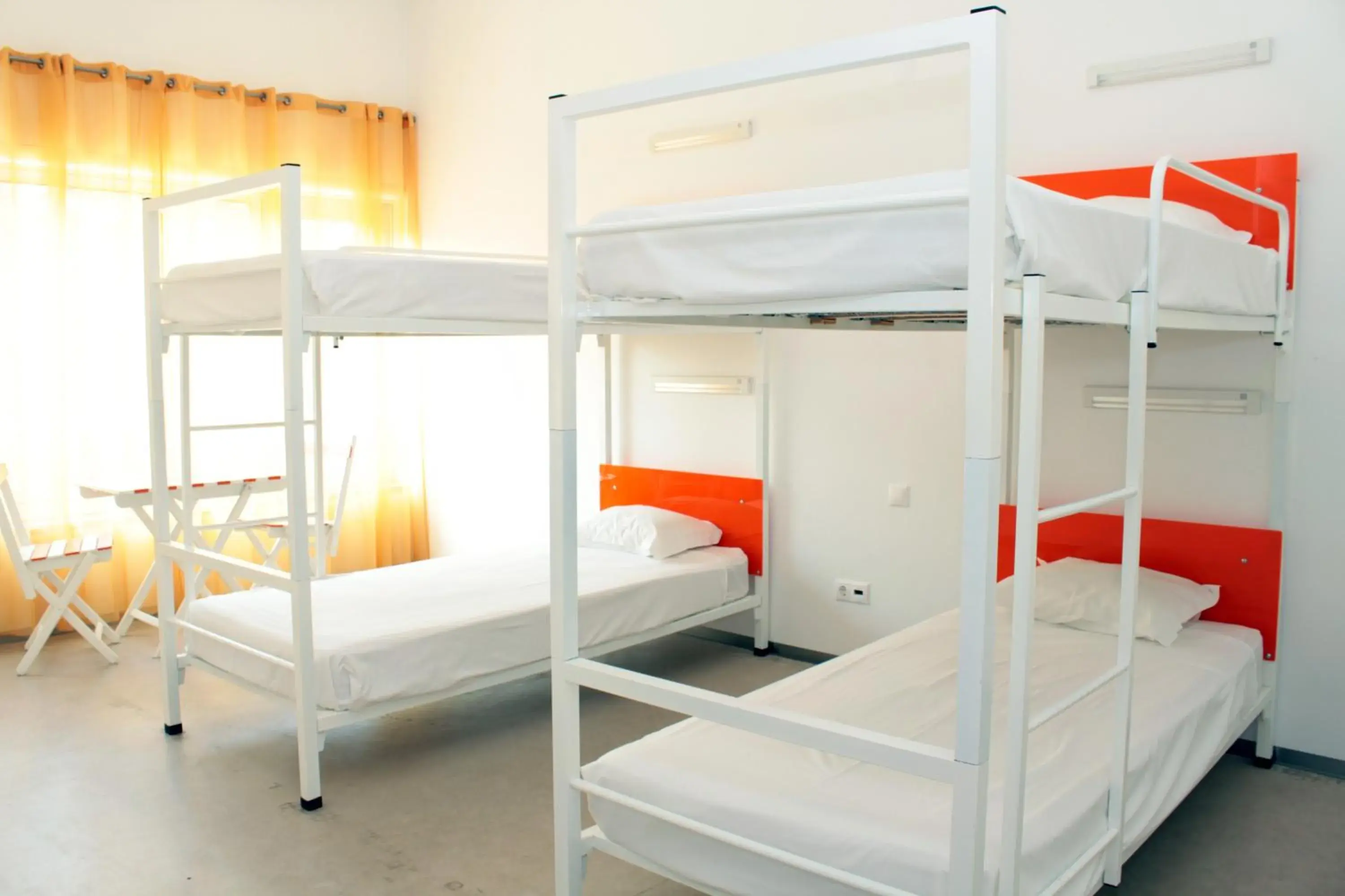 Quadruple Room - single occupancy in Hi Espinho - Pousada de Juventude Quadruple Room - single occupancy in Hi Espinho - Pousada de Juventude