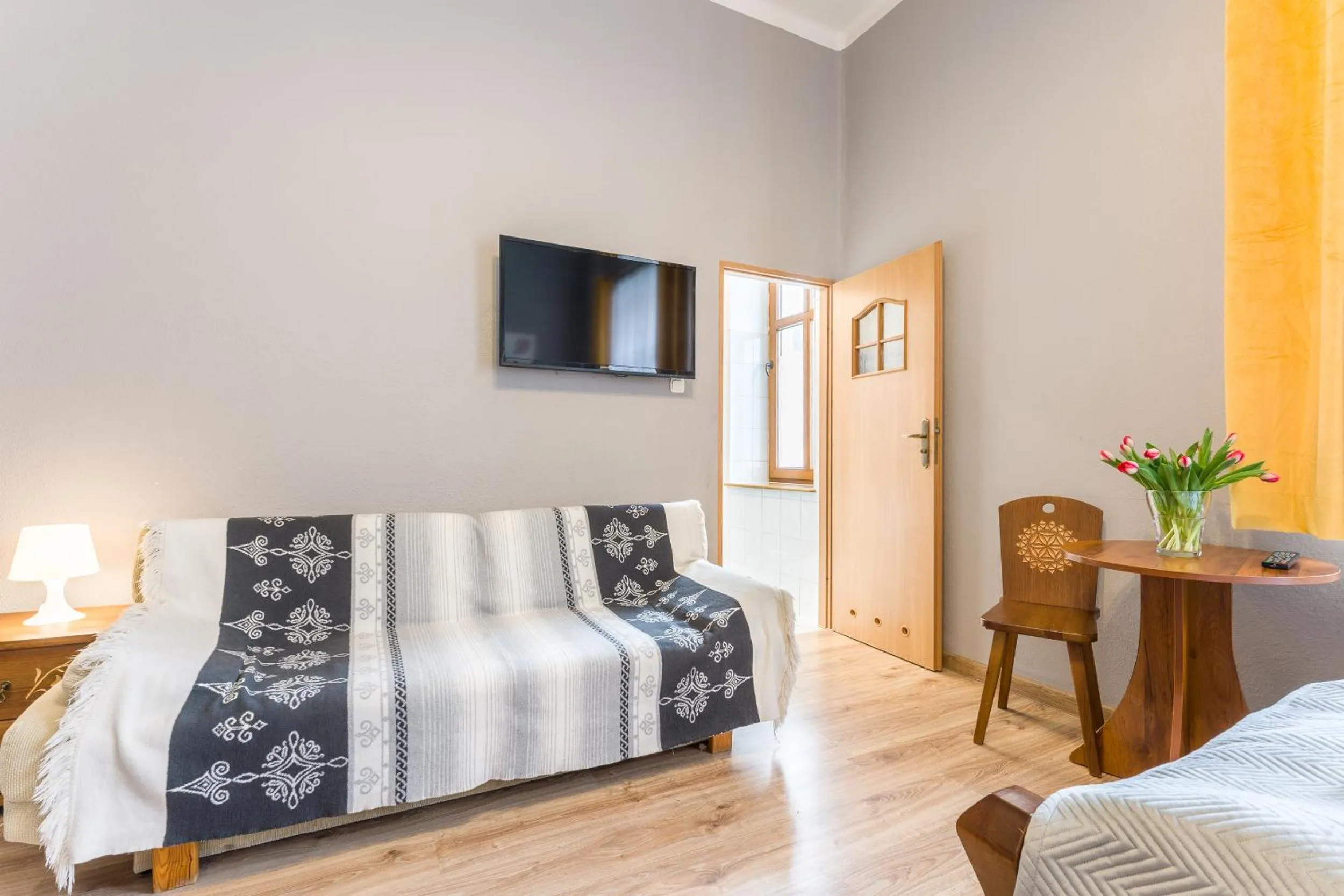 Photo of the whole room in Willa Zakopiańczyk