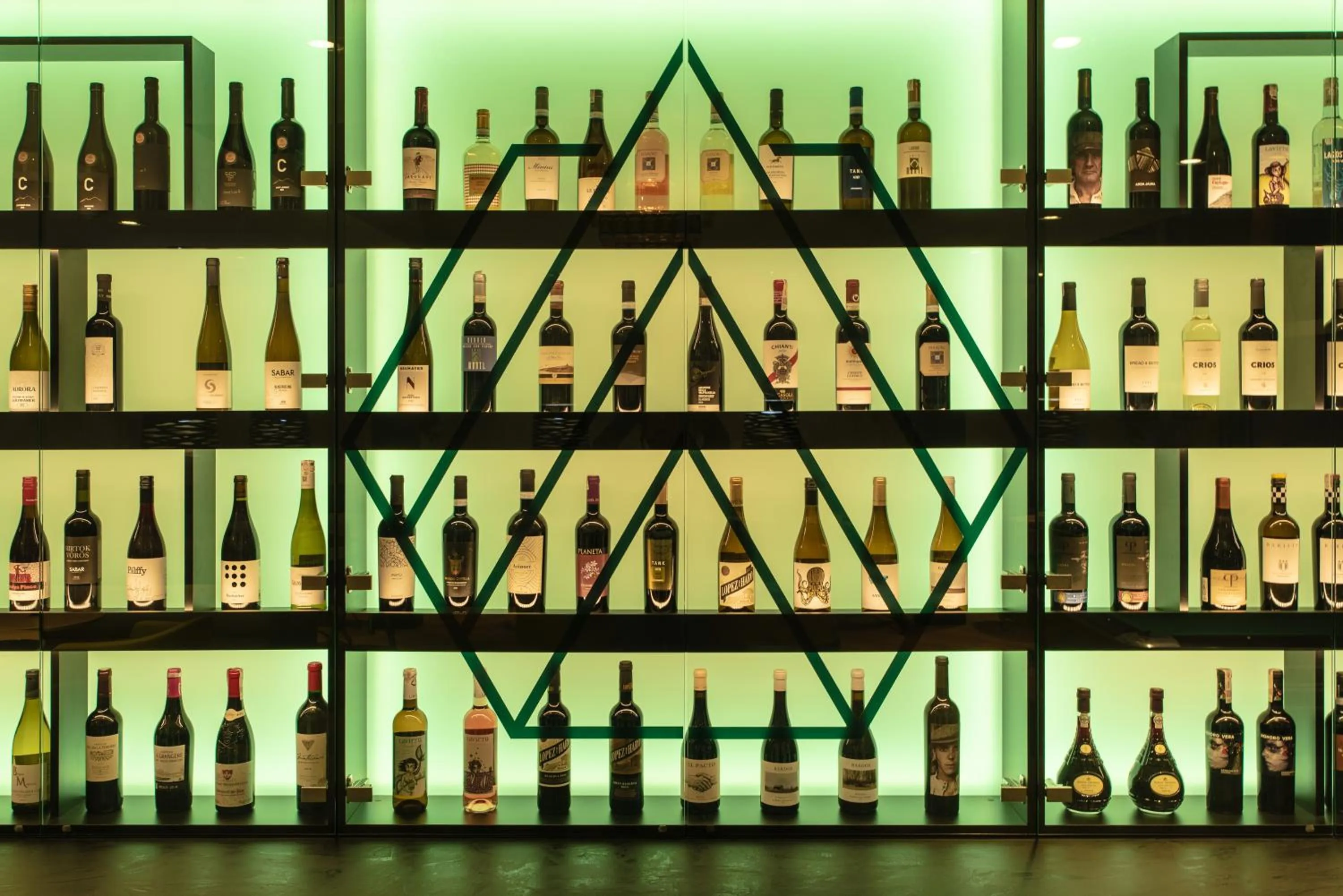 Lounge or bar in Aspen Prime Ski & Bike Resort - basen, sauna, jacuzzi, siłownia w cenie pobytu