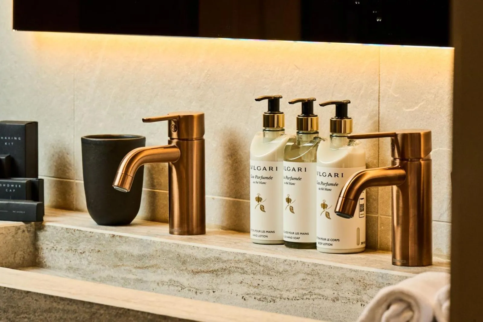 Balder Luxury Lodge & Glass Igloos