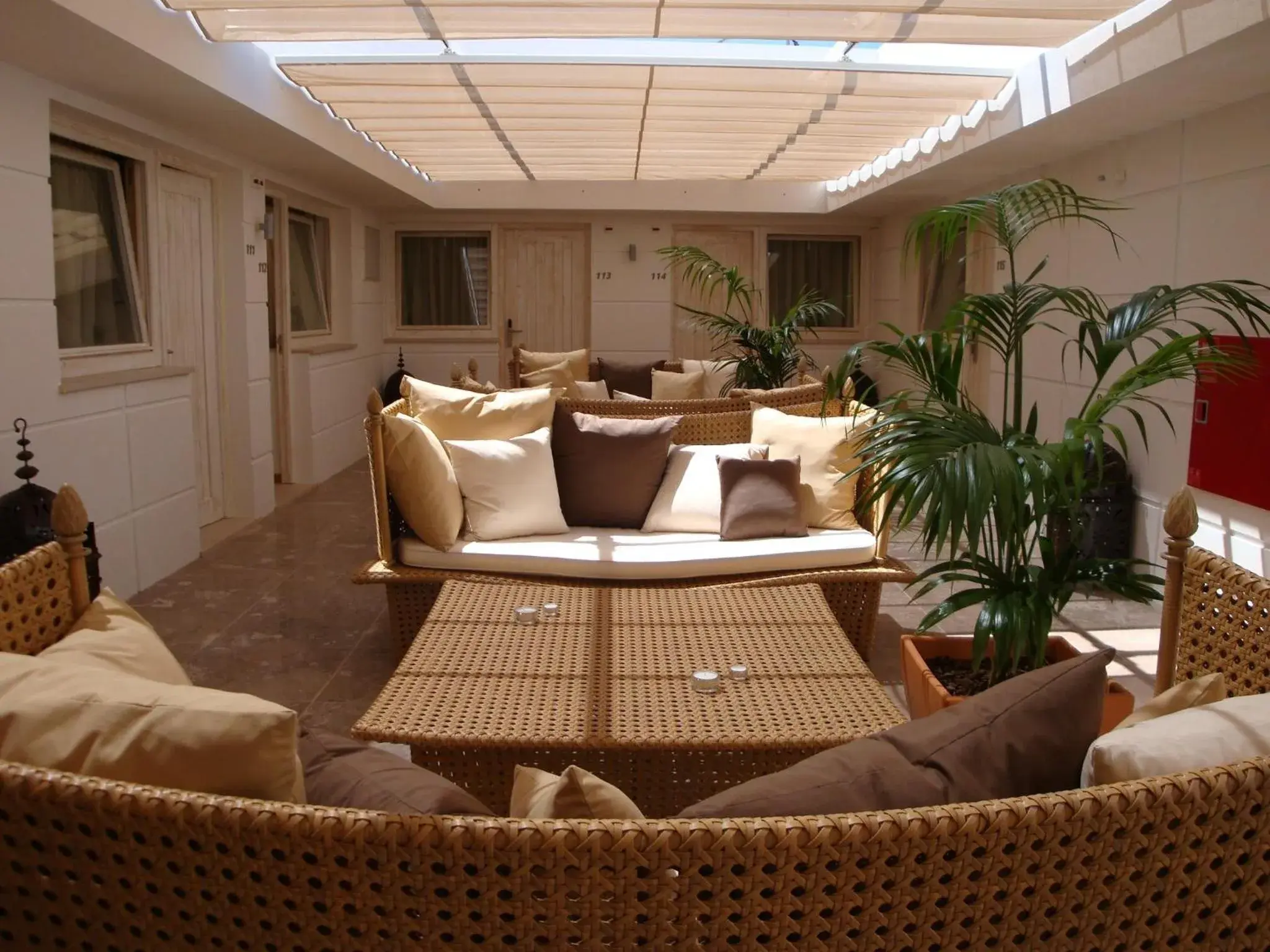 Lounge or bar in HI Tavira – Pousada de Juventude Lounge or bar in HI Tavira – Pousada de Juventude