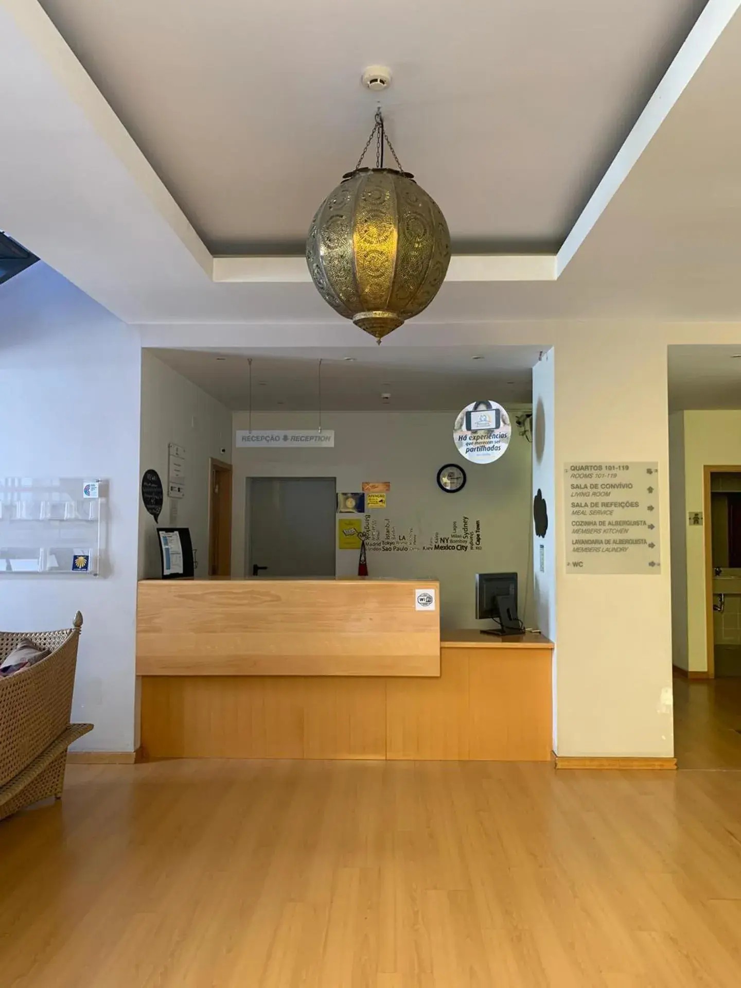 Lobby or reception in HI Tavira – Pousada de Juventude Lobby or reception in HI Tavira – Pousada de Juventude
