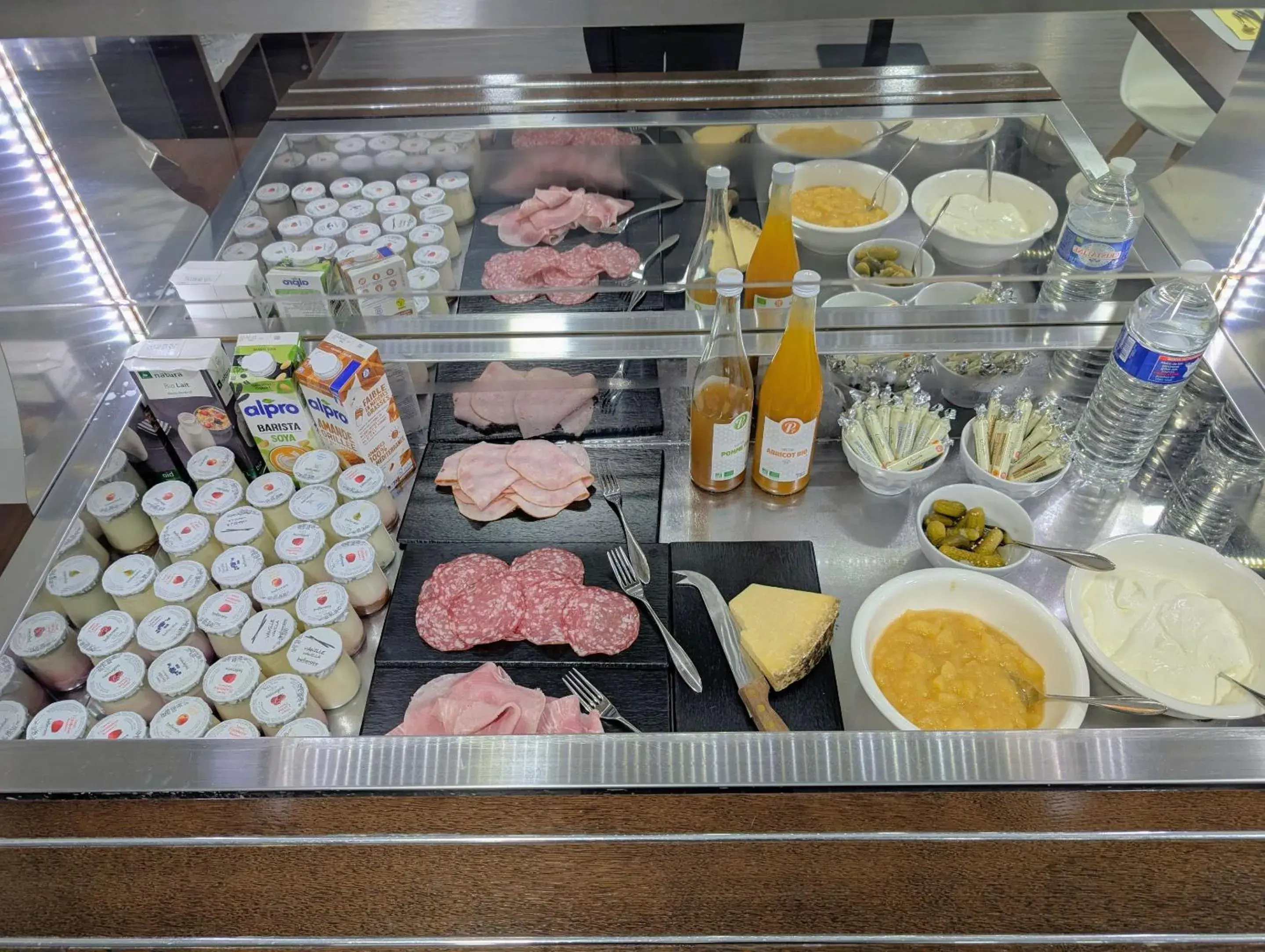 Food and drinks in Appart Hotel Odalys City Toulouse Colombélie Food and drinks in Appart Hotel Odalys City Toulouse Colombélie