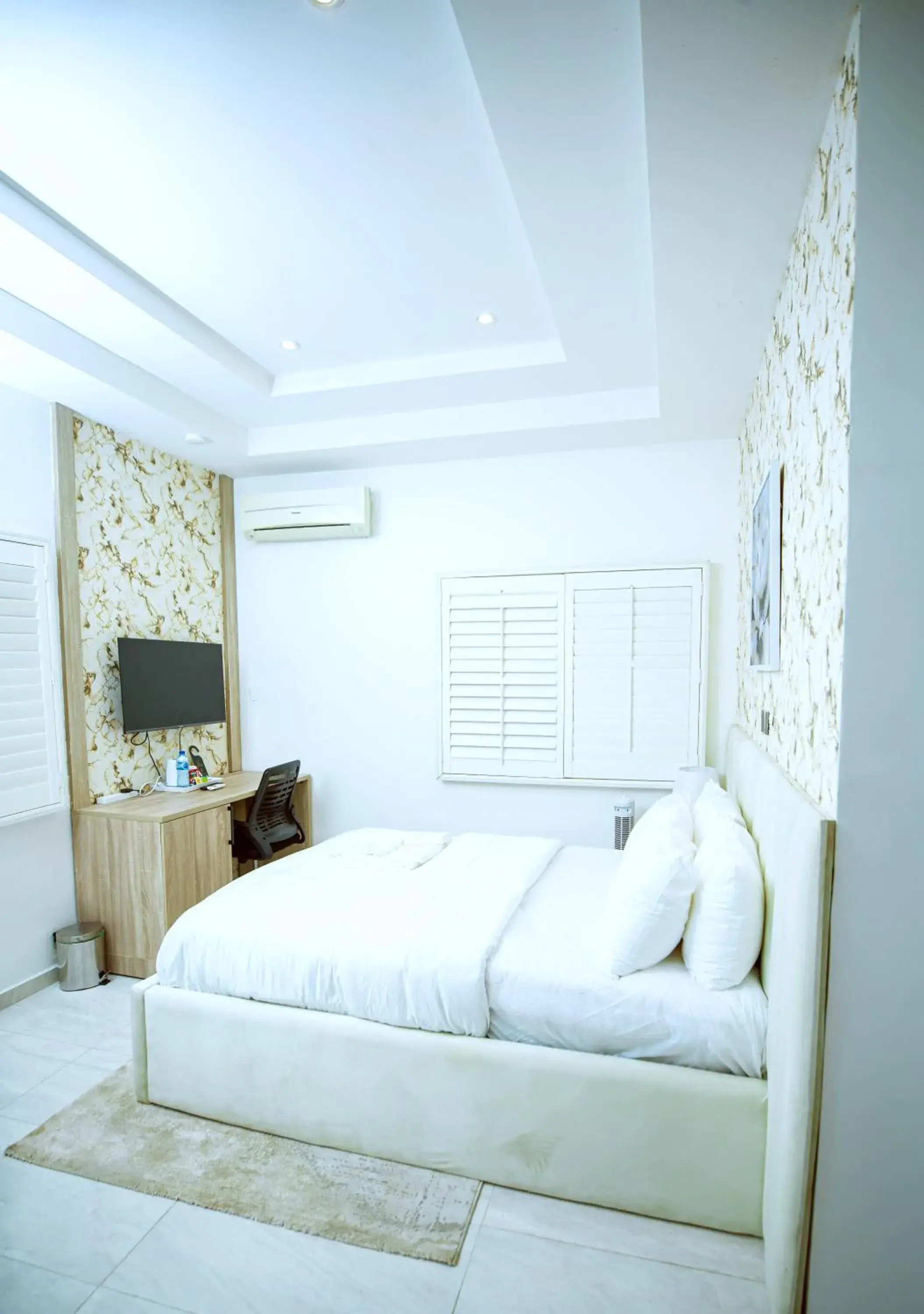 Deluxe Single Room - single occupancy in Tranquil Oasis Hotel Deluxe Single Room - single occupancy in Tranquil Oasis Hotel