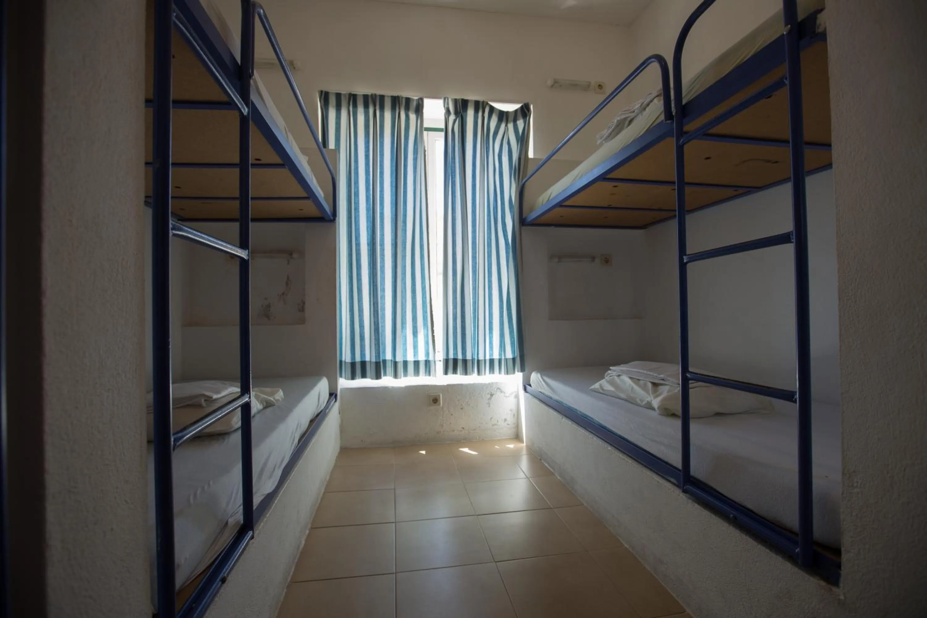 Bed in HI Oeiras – Pousada de Juventude