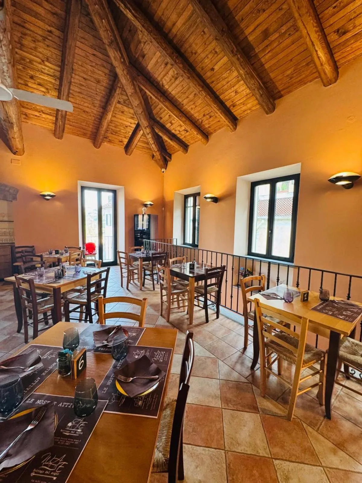 Restaurant/places to eat in Albergo Tenco by Bottega