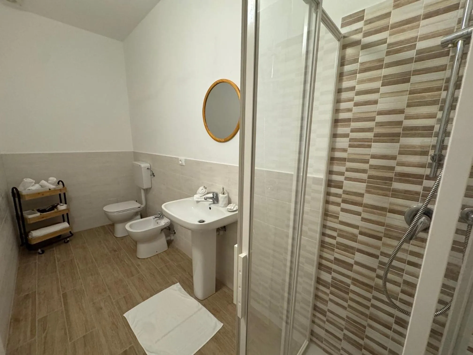 Bathroom in Albergo Tenco by Bottega