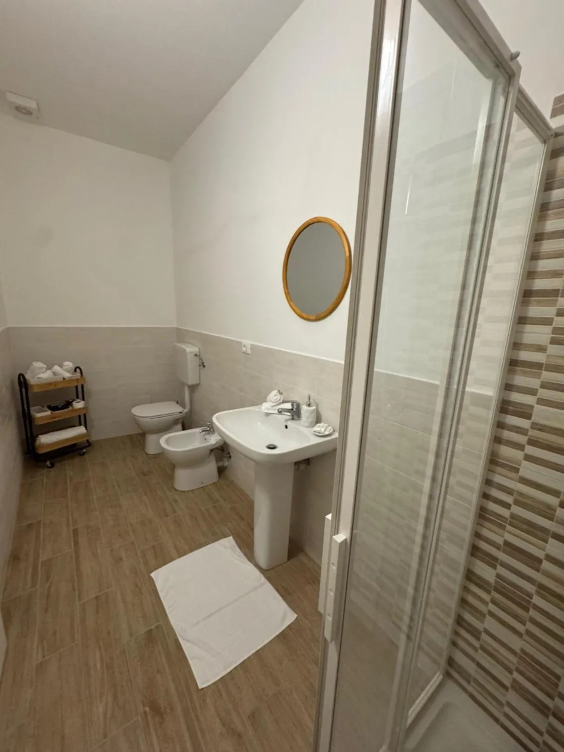 Bathroom in Albergo Tenco by Bottega