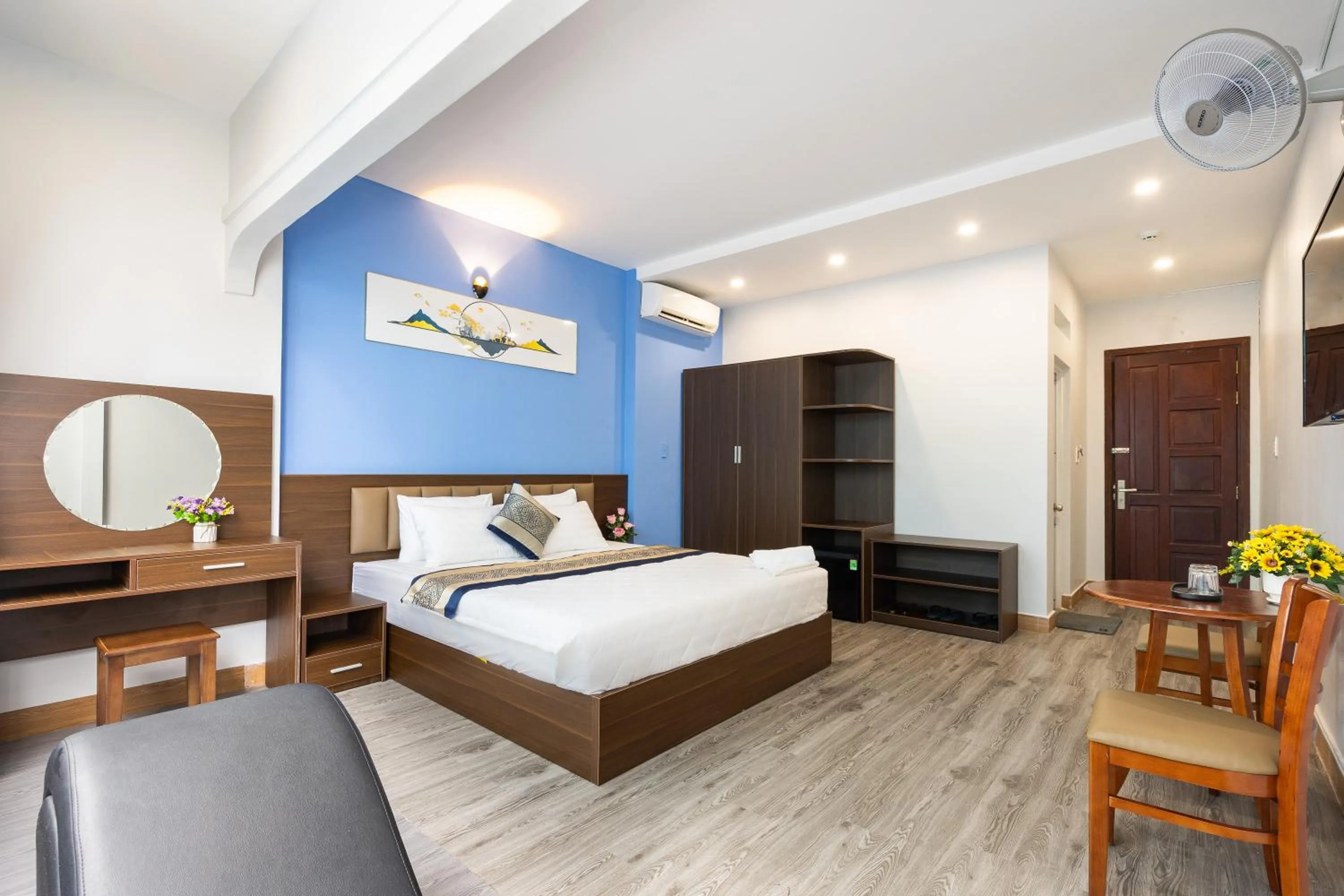 Bed in Green Airport Hotel