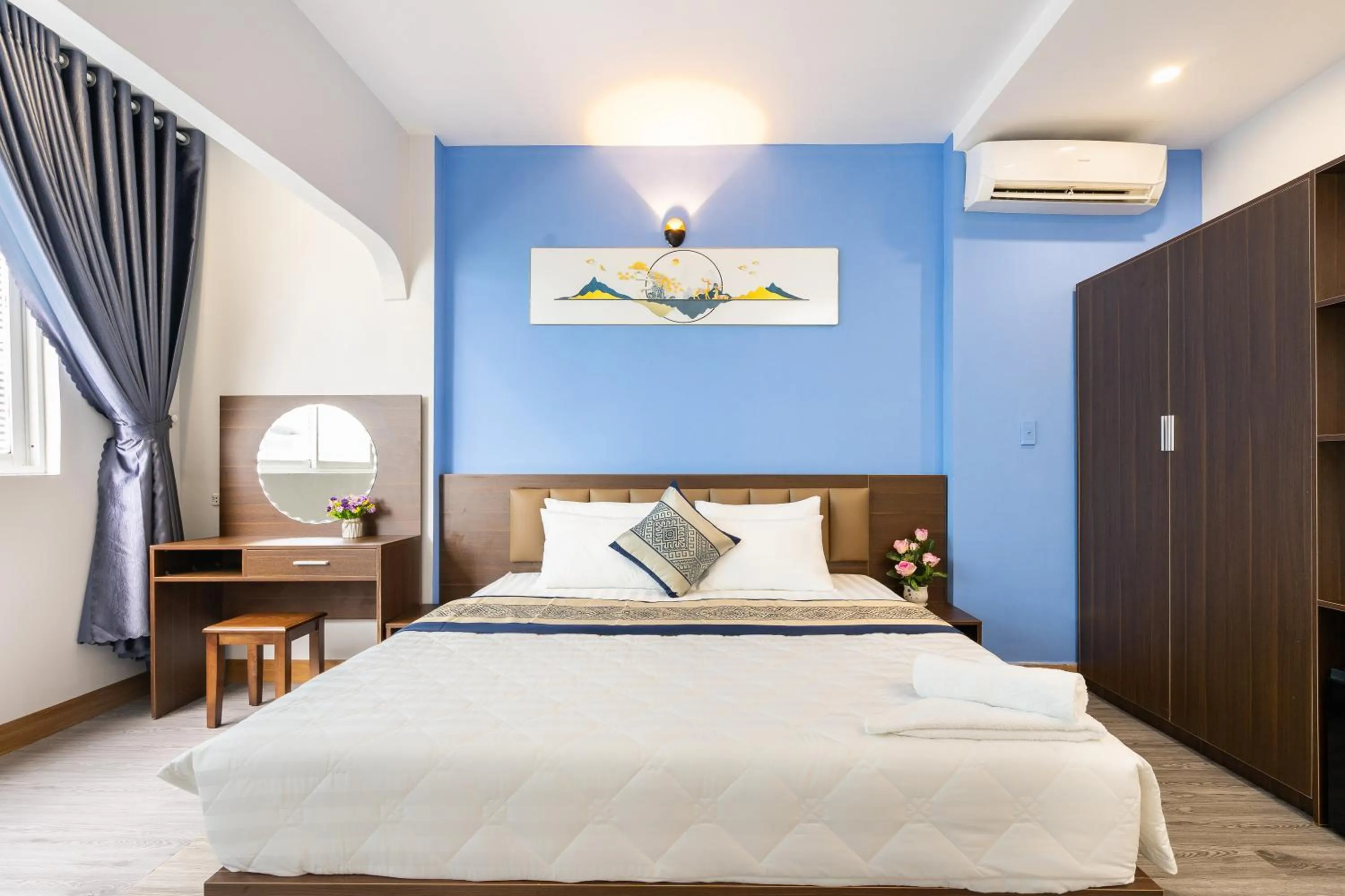 Bed in Green Airport Hotel