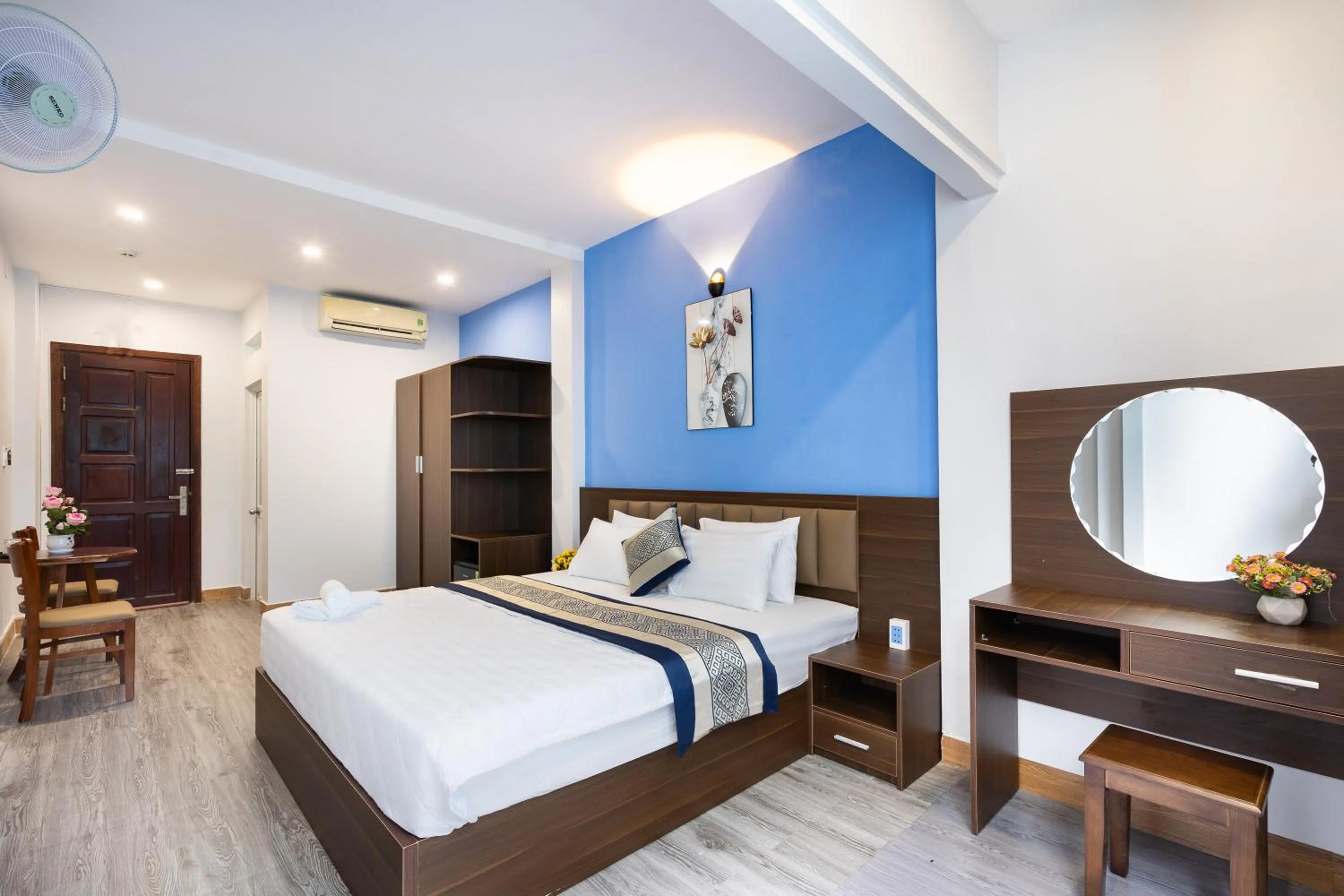 Bed in Green Airport Hotel