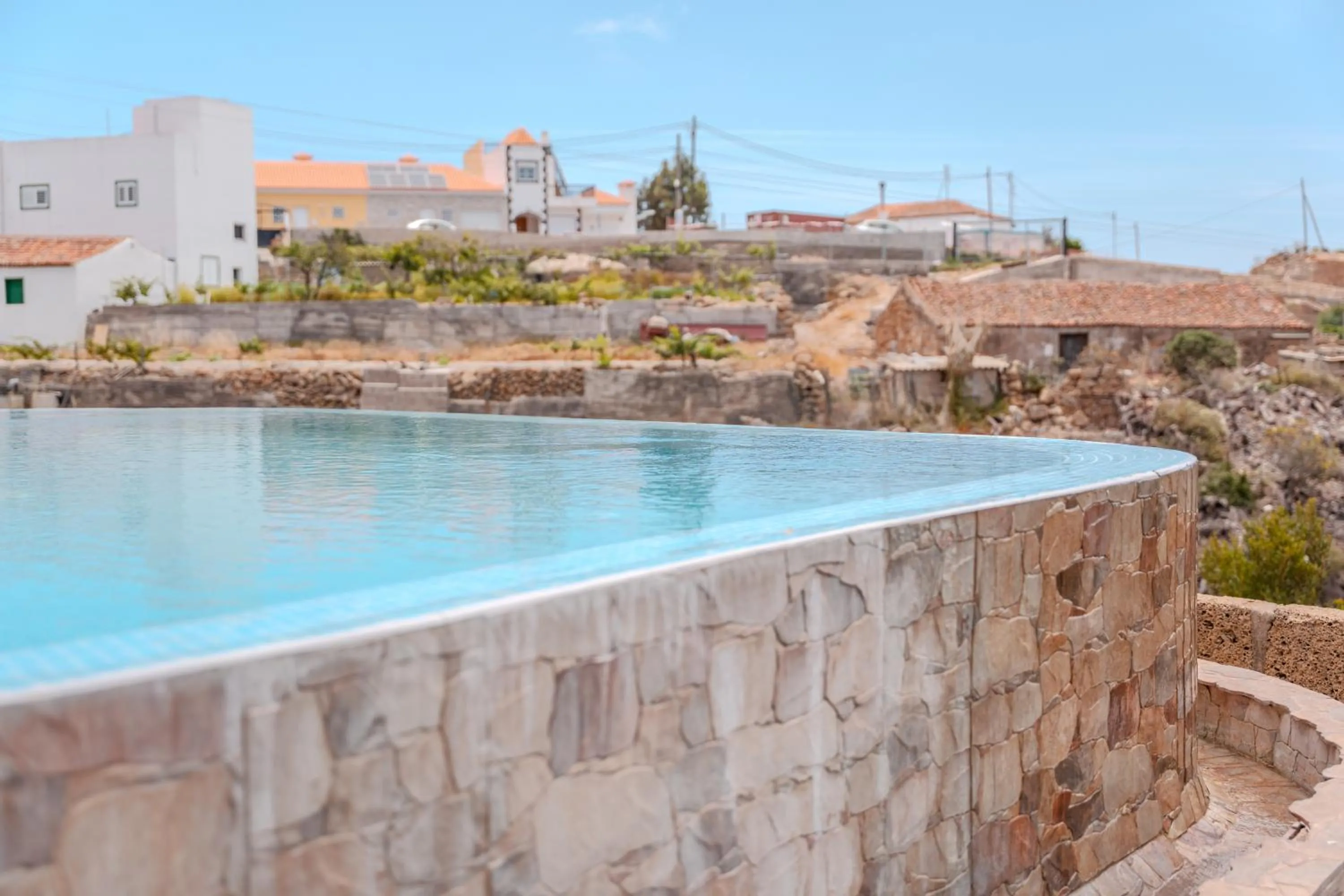 Swimming pool in Jardines de Tamaide