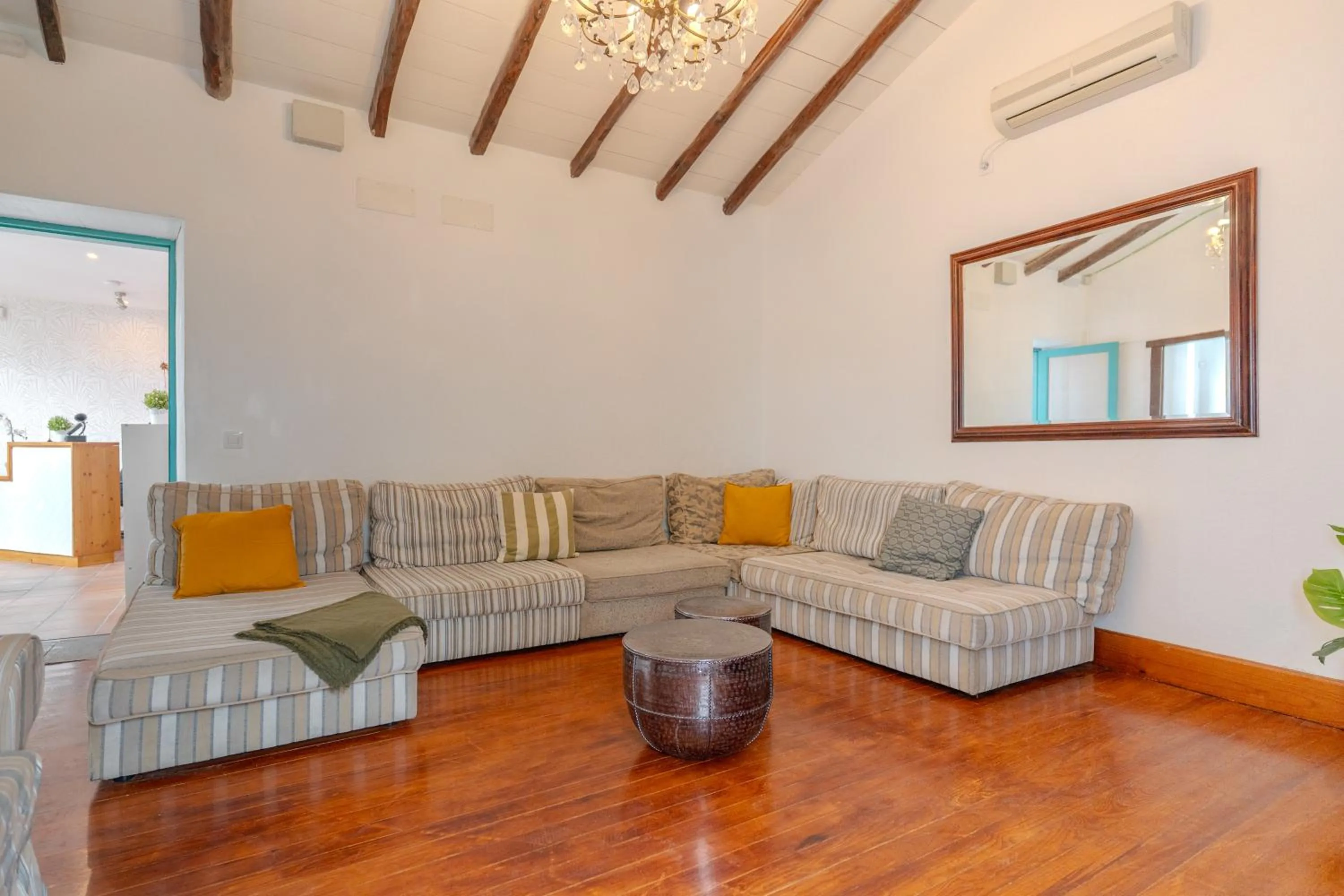 Living room in Jardines de Tamaide
