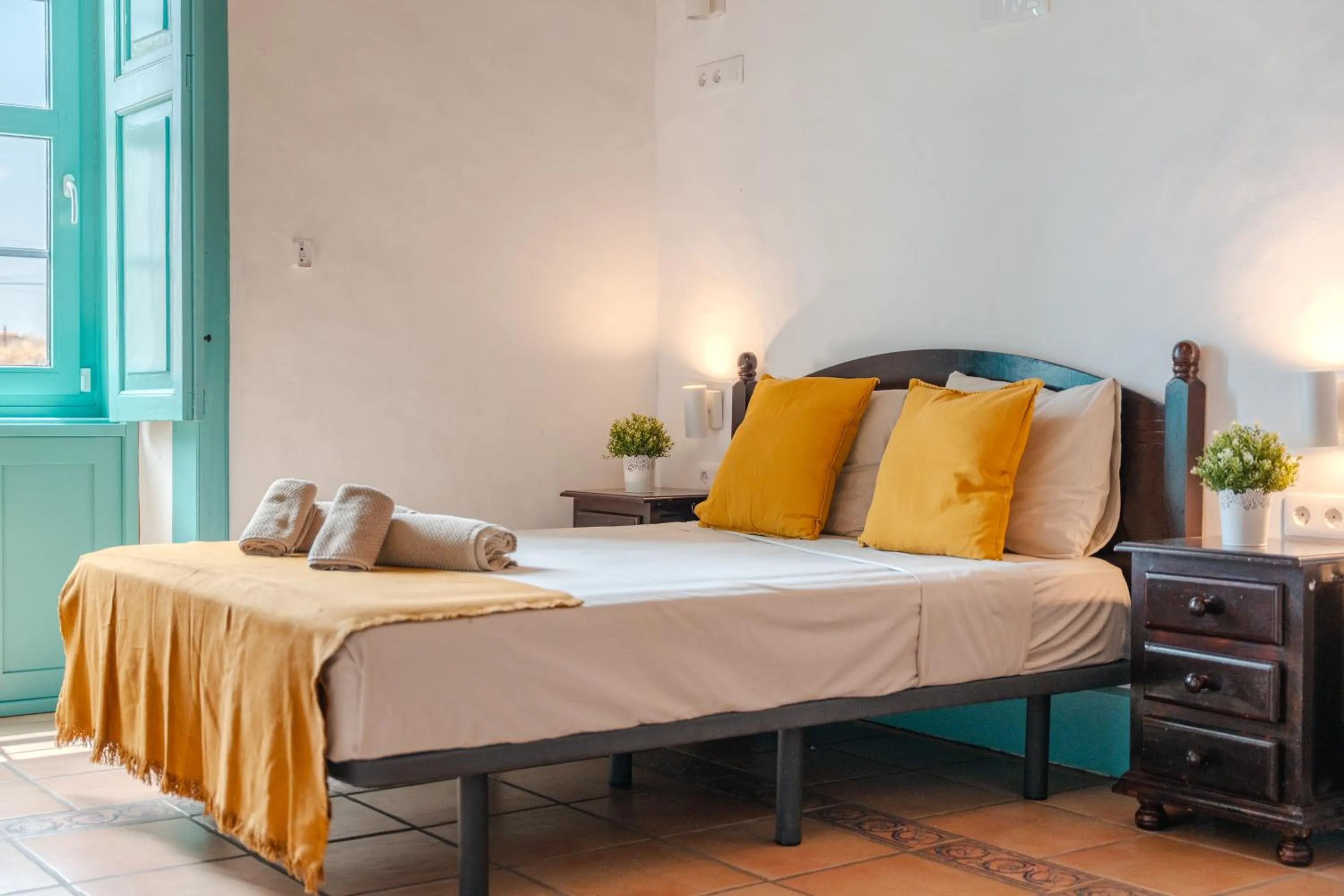 Bed in Jardines de Tamaide