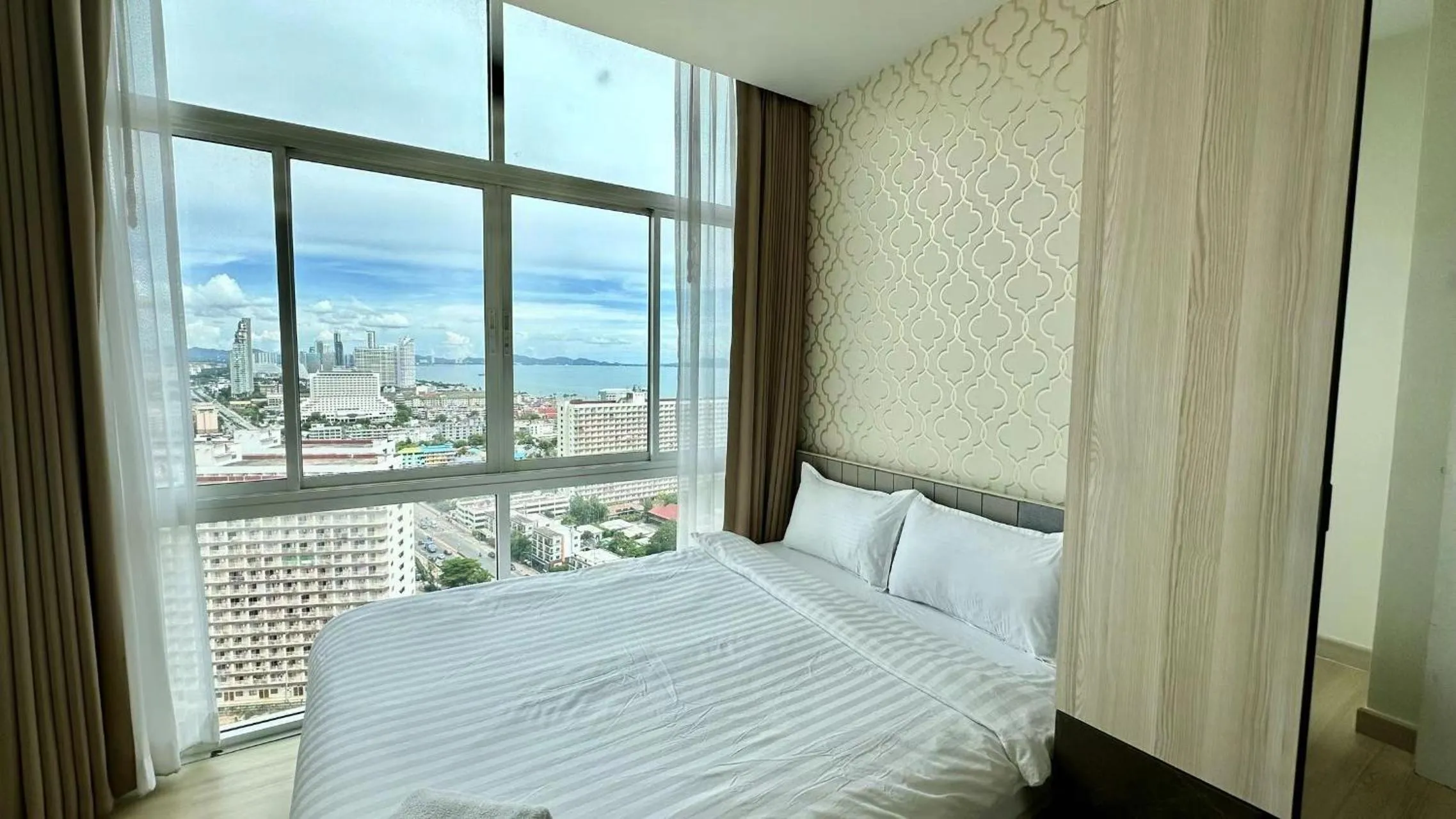 Bed in The Grand Jomtien Condo