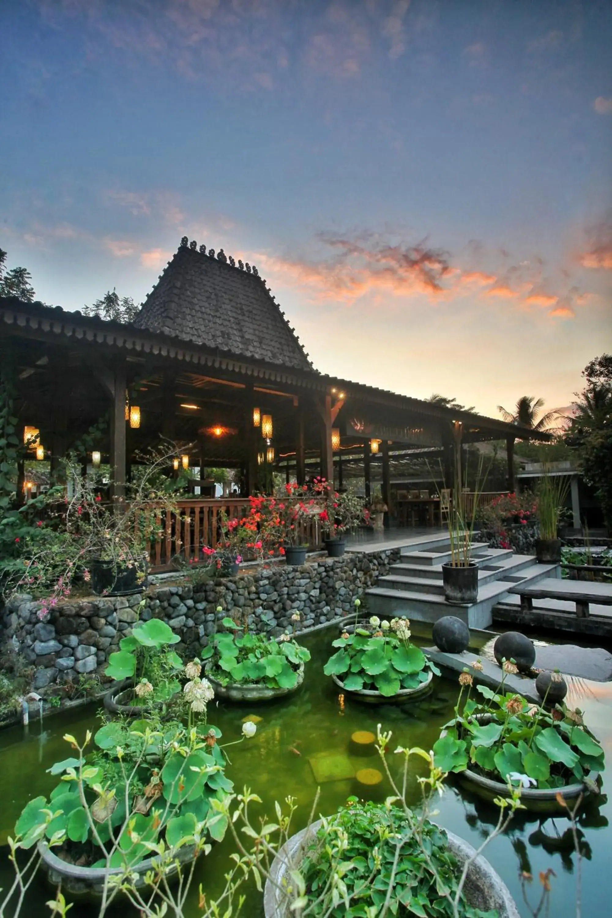 Restaurant/places to eat in Amata Borobudur Resort Restaurant/places to eat in Amata Borobudur Resort