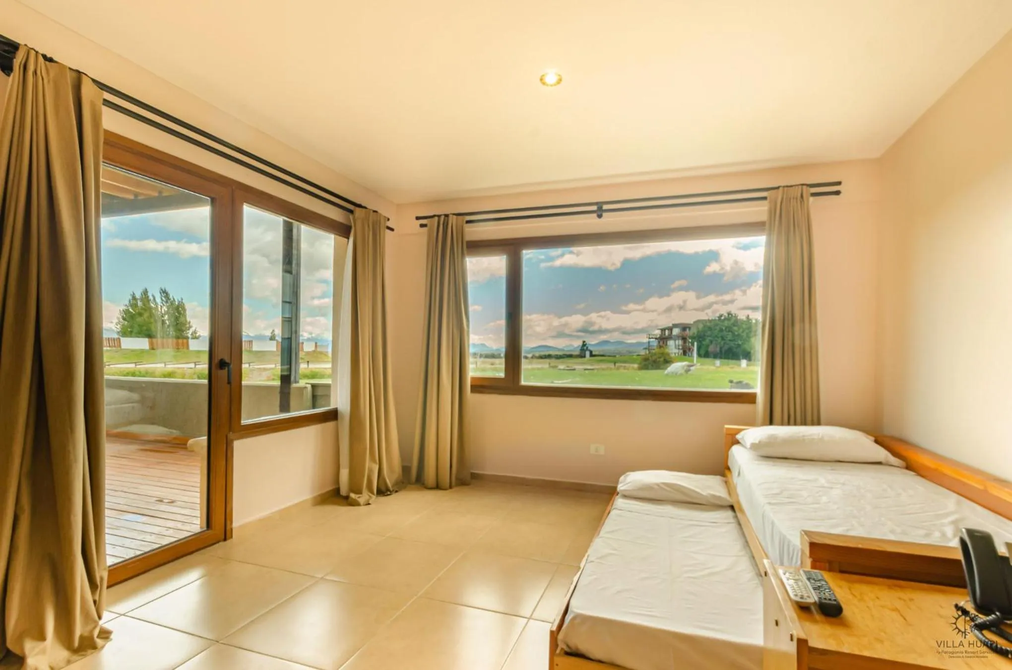 Living room, Bed in Villa Huapi