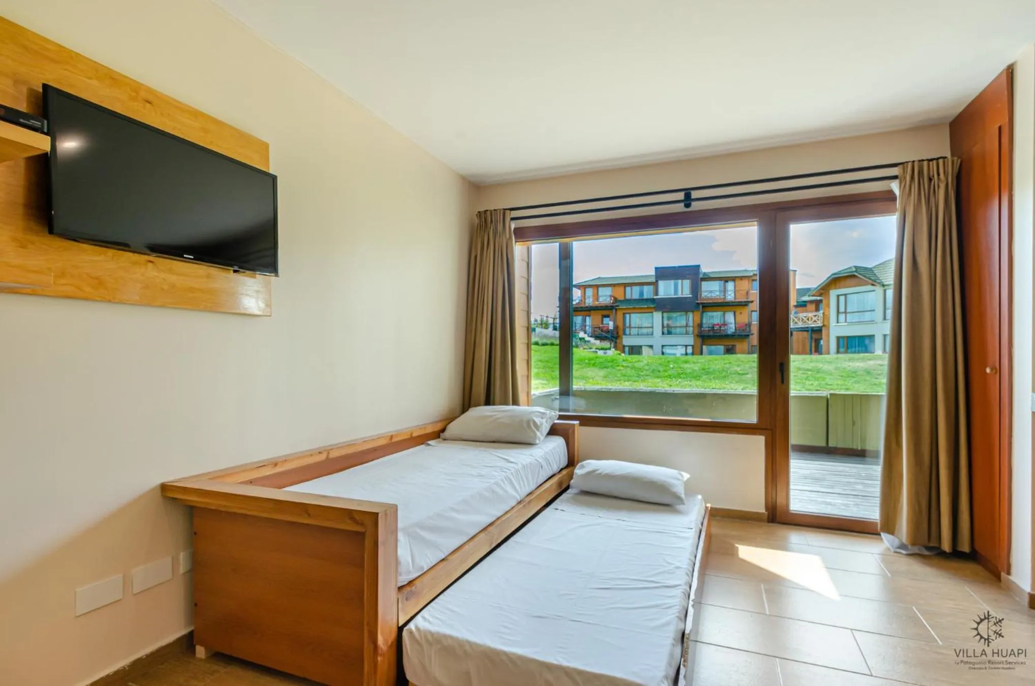 Living room, Bed in Villa Huapi