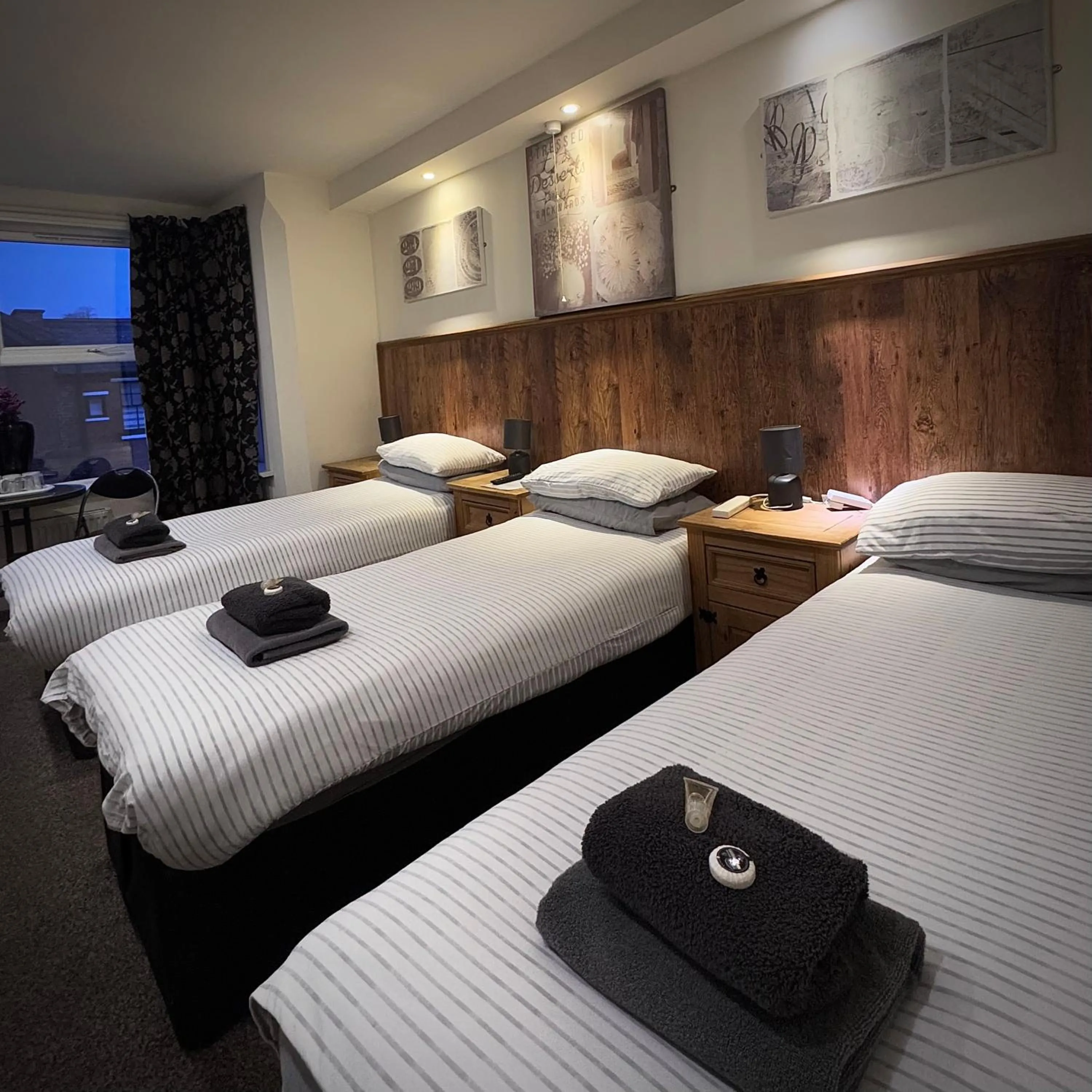 Photo of the whole room, Bed in Riverside Hotel