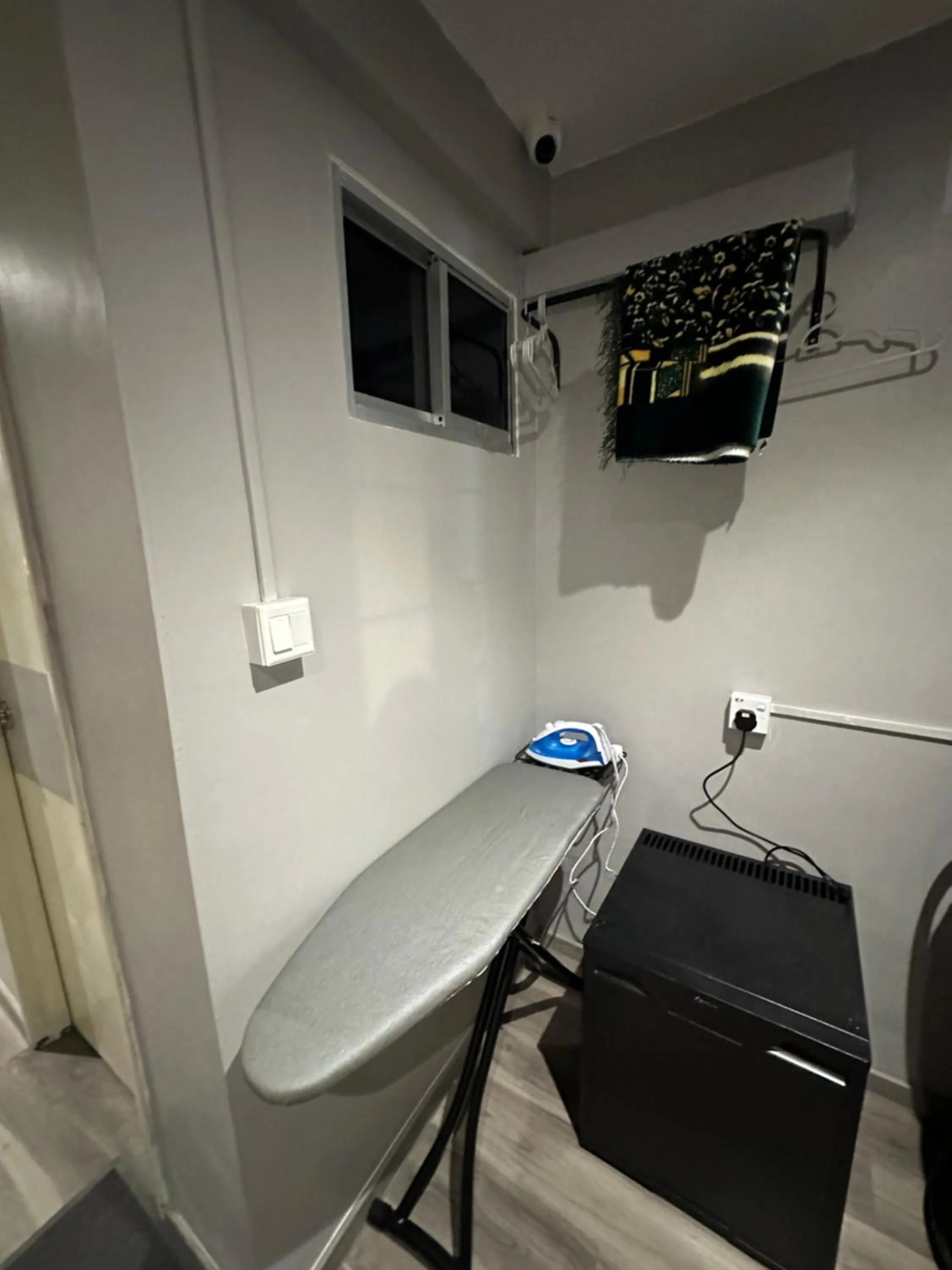 hair dresser in SS Grey House