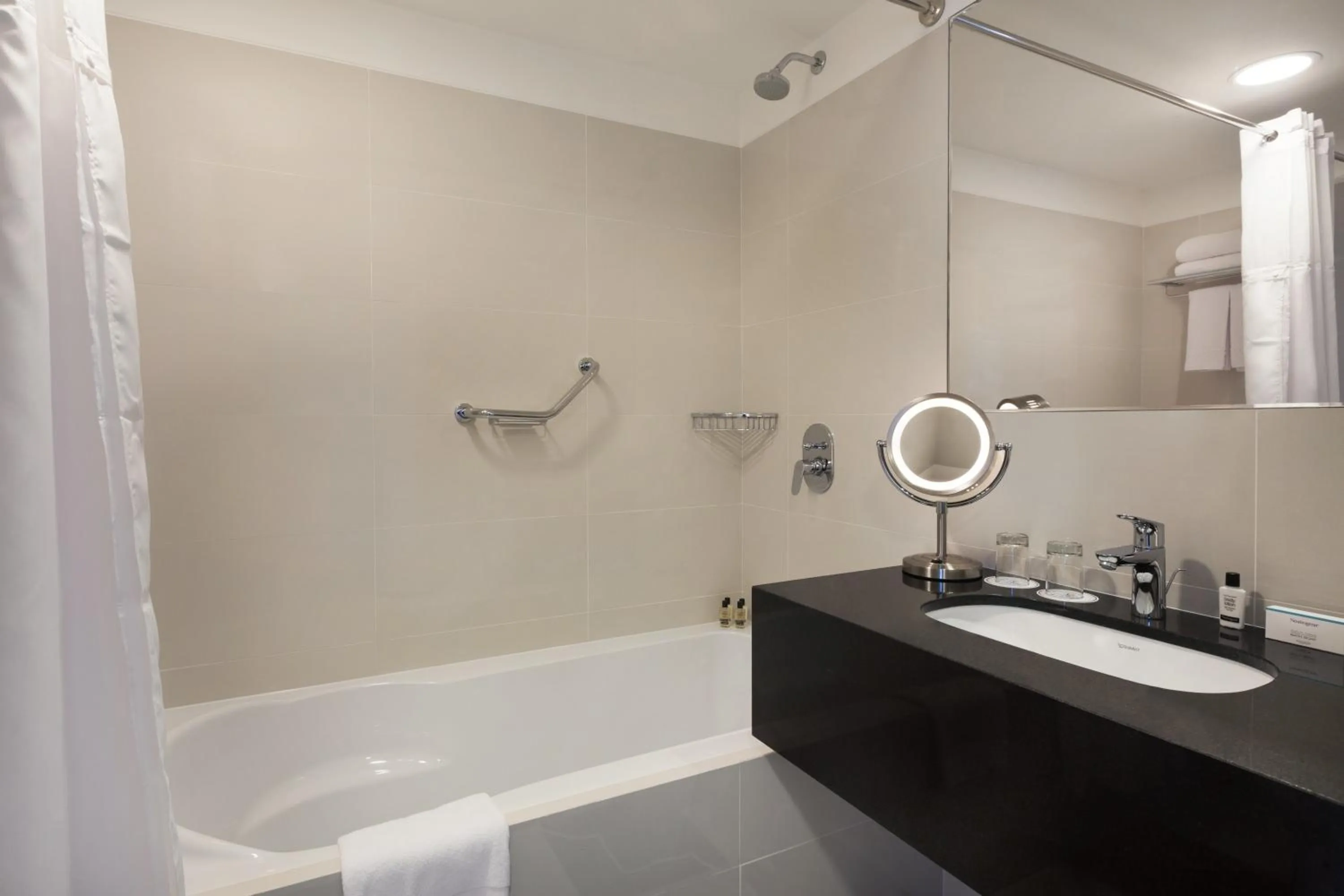 Bathroom in Wyndham Costa del Sol Lima City