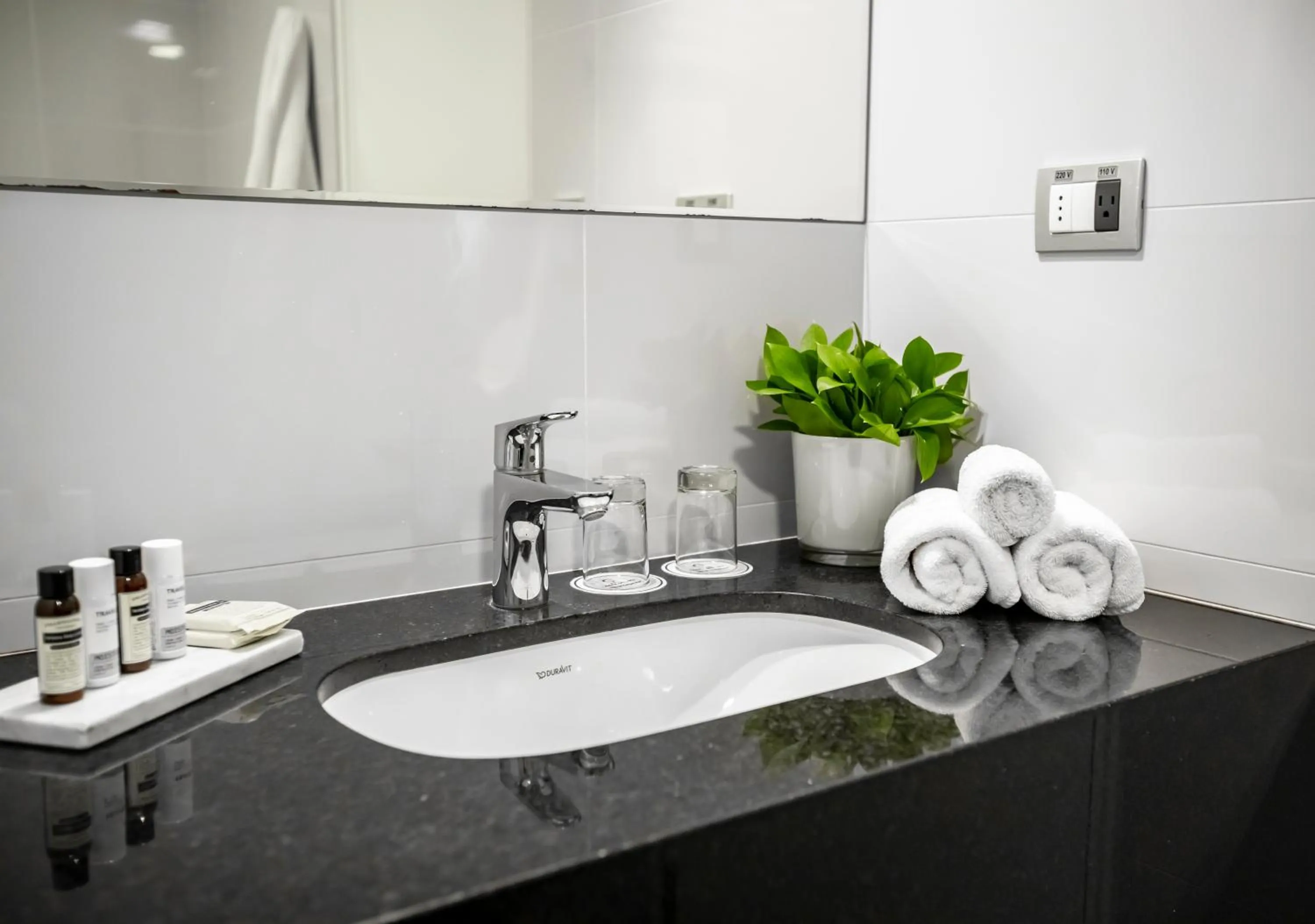 Bathroom in Wyndham Costa del Sol Lima City