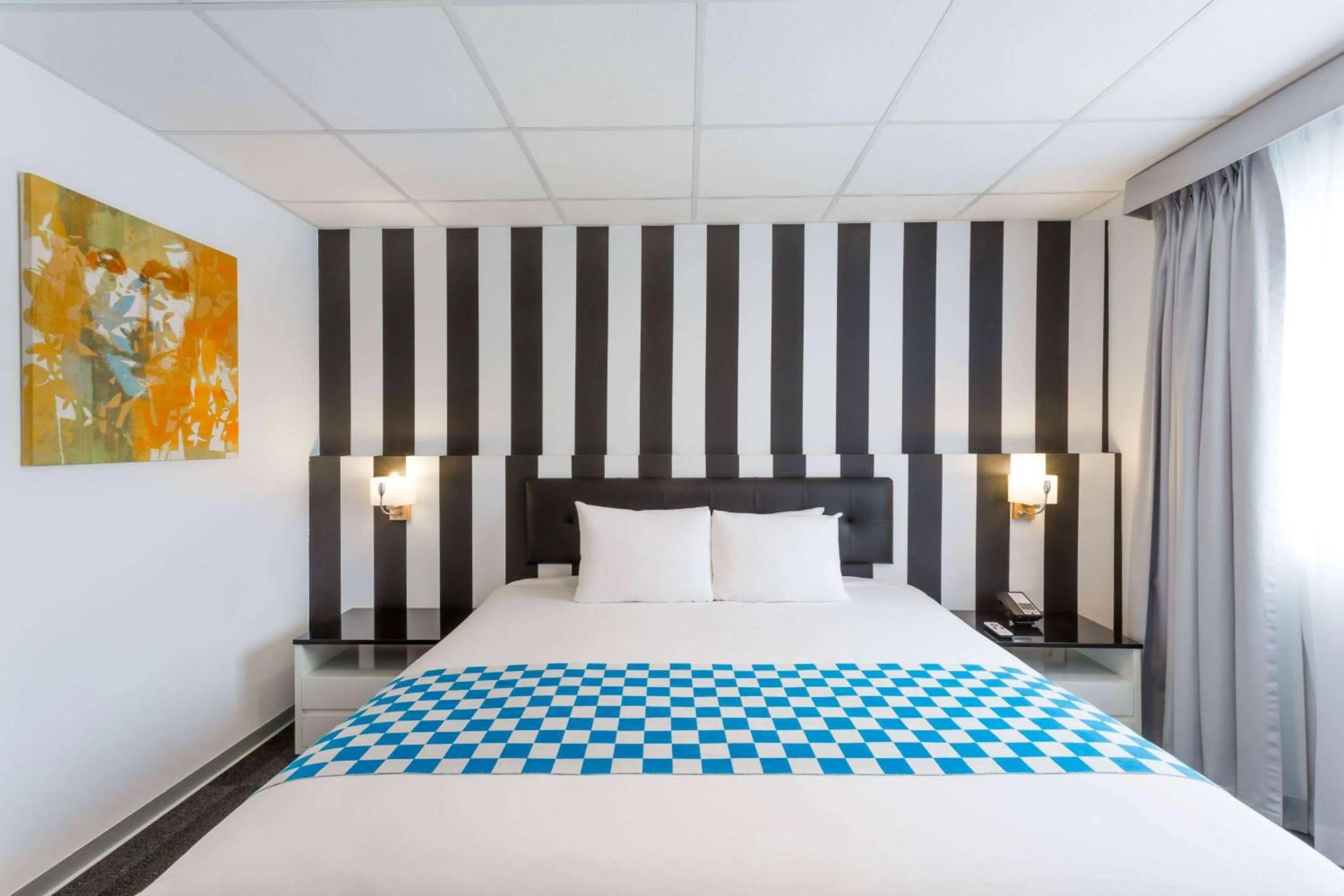 Photo of the whole room, Bed in Wyndham Costa del Sol Lima City