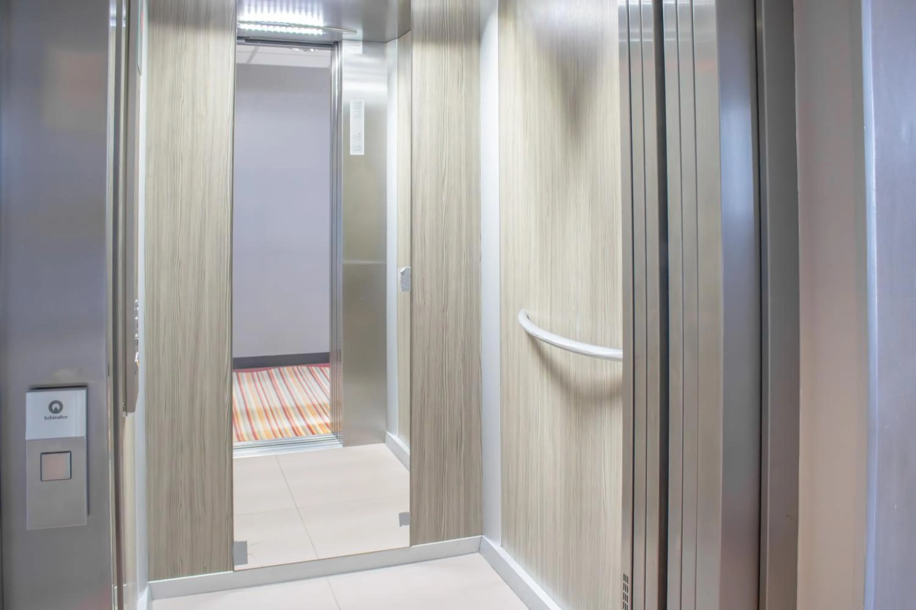 elevator in Brit Hotel Dieppe