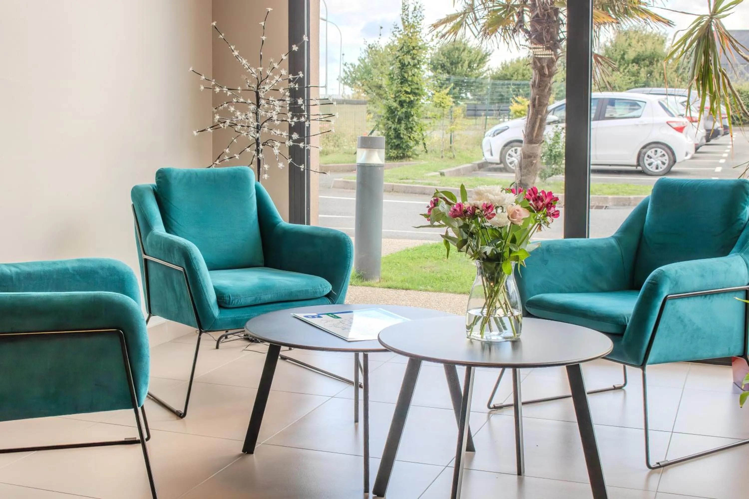 Lobby or reception in Brit Hotel Dieppe