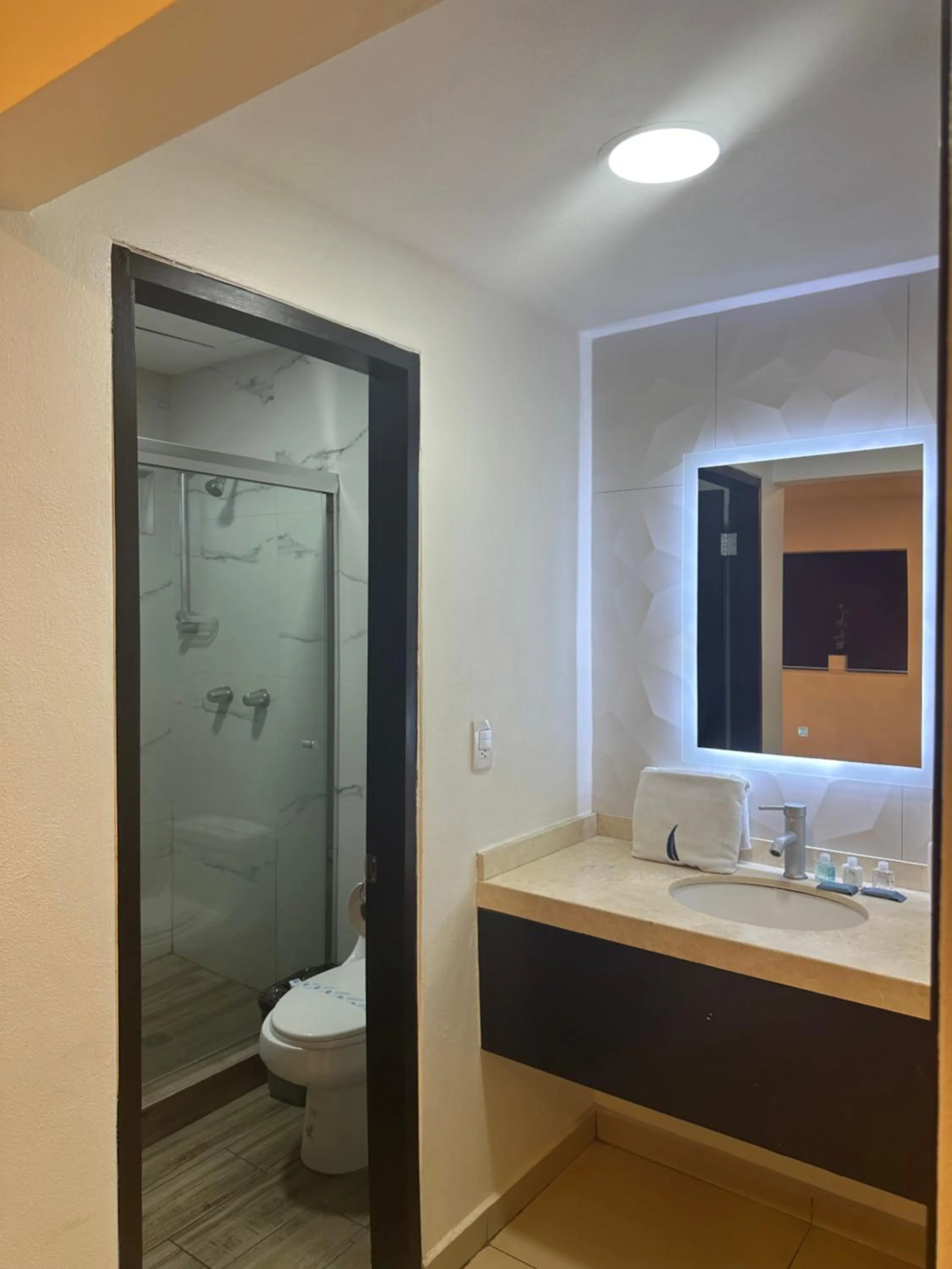 Bathroom in Hotel Velario