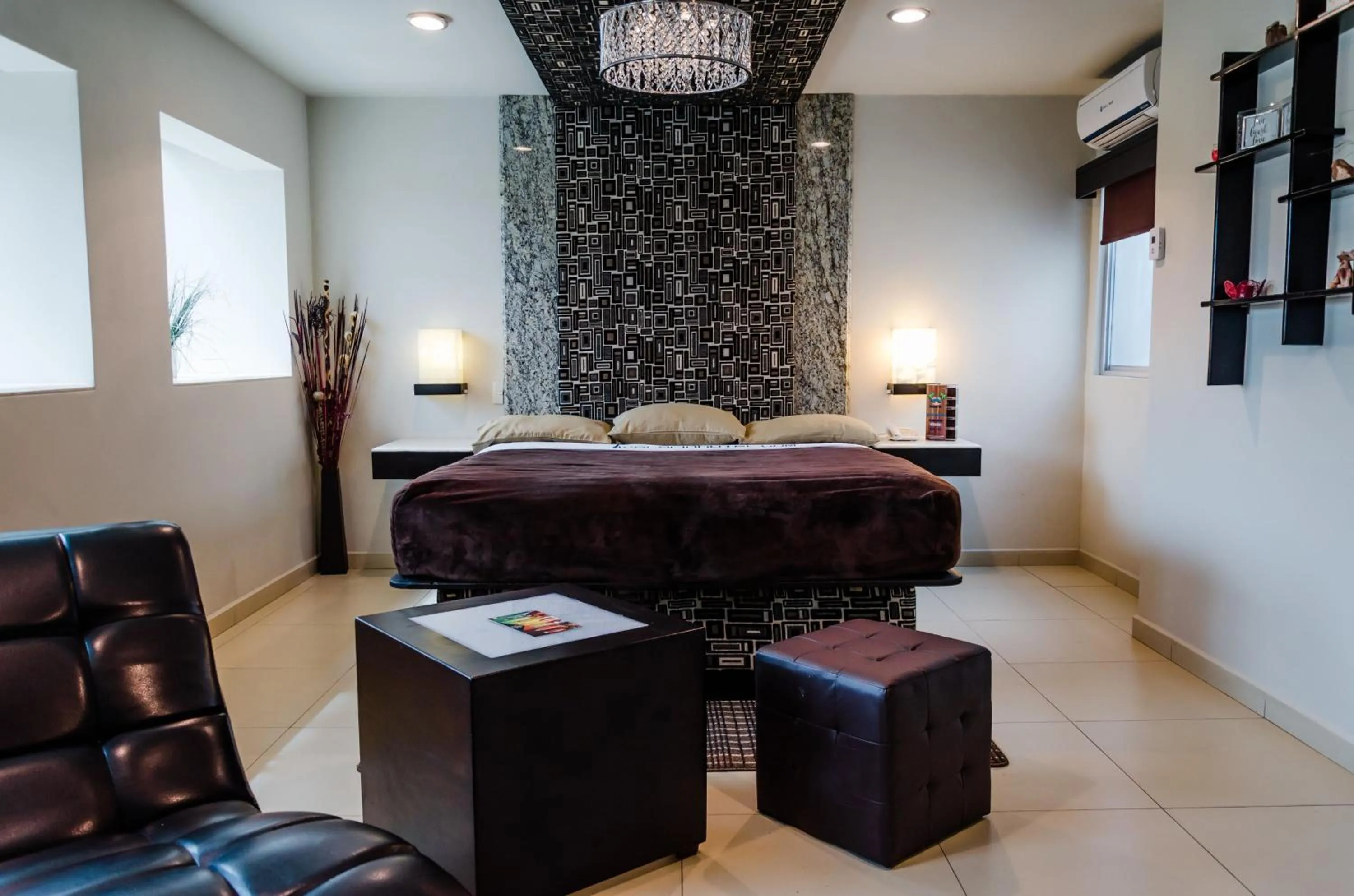 Photo of the whole room in Hotel Velario