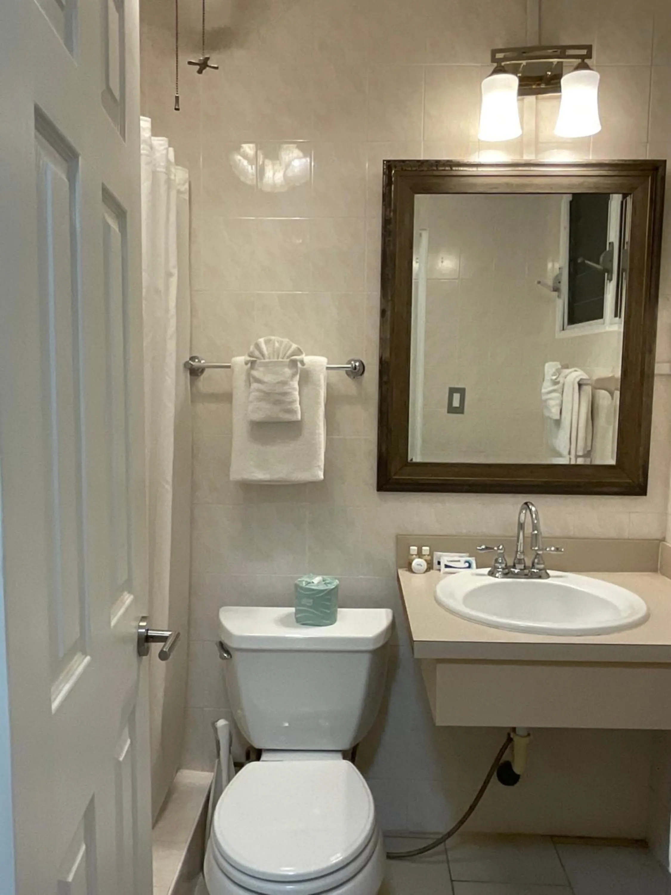 Bathroom in The Frederiksted Hotel