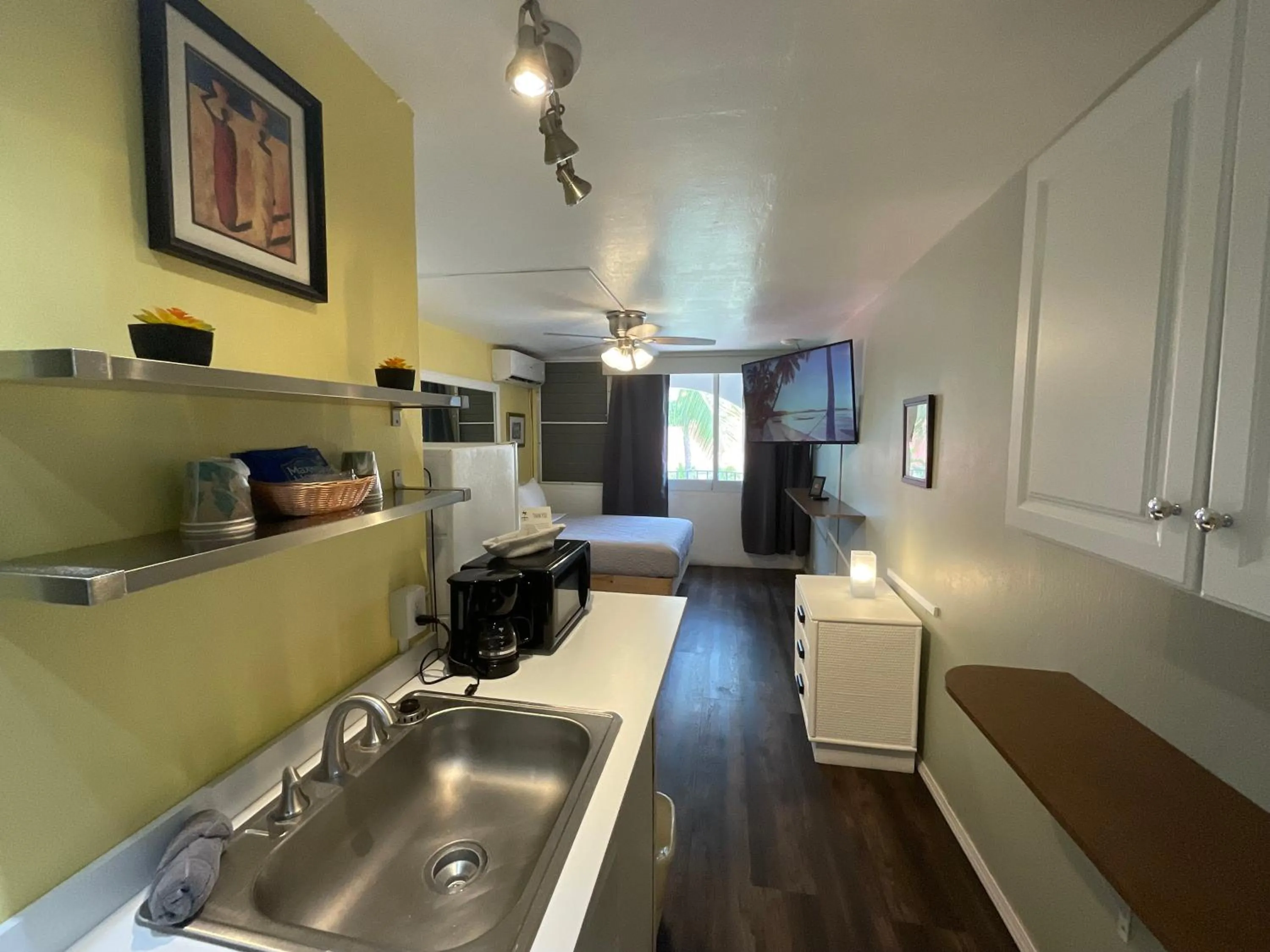 Kitchen or kitchenette in The Frederiksted Hotel