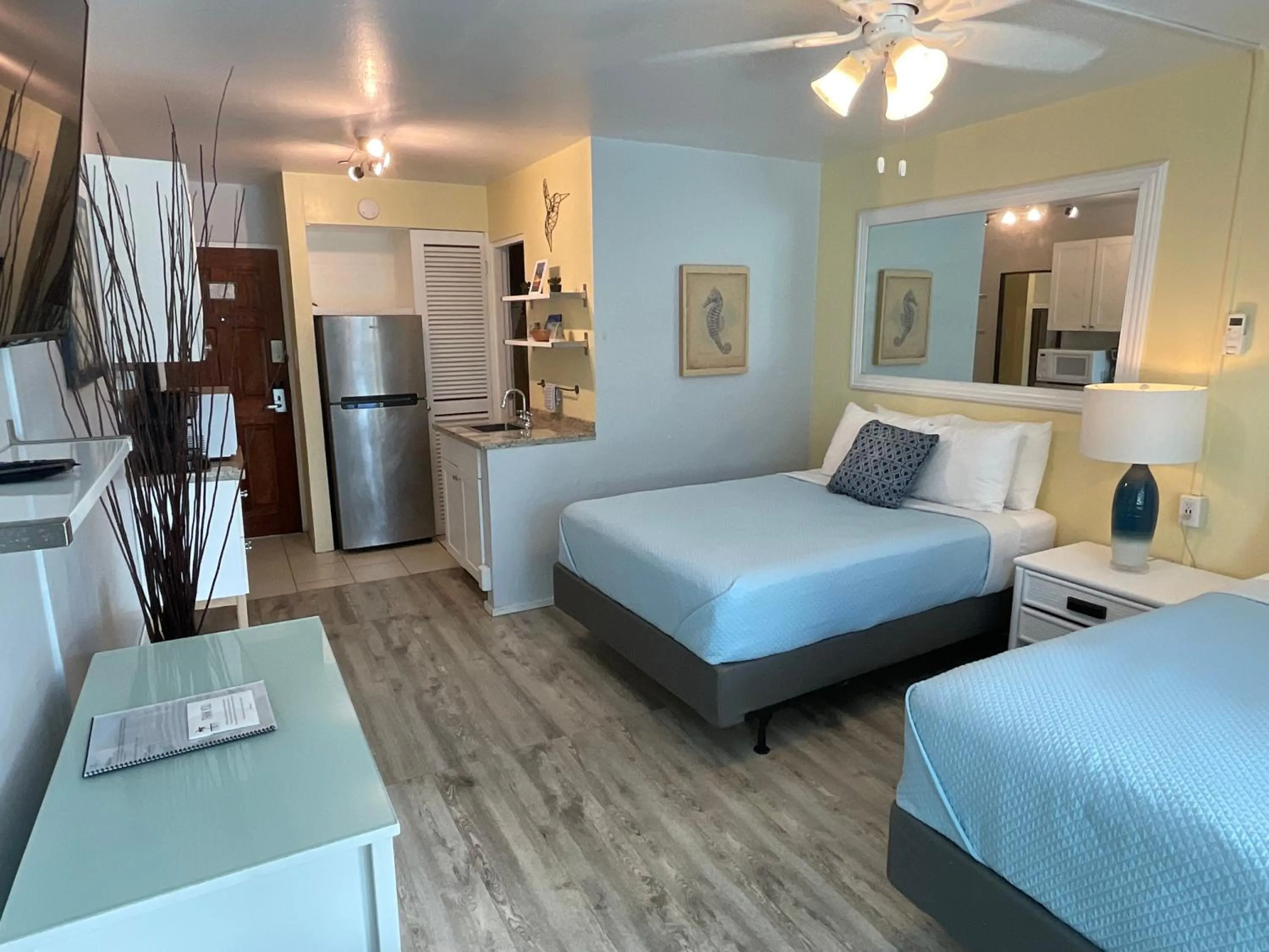 Bedroom, Bed in The Frederiksted Hotel