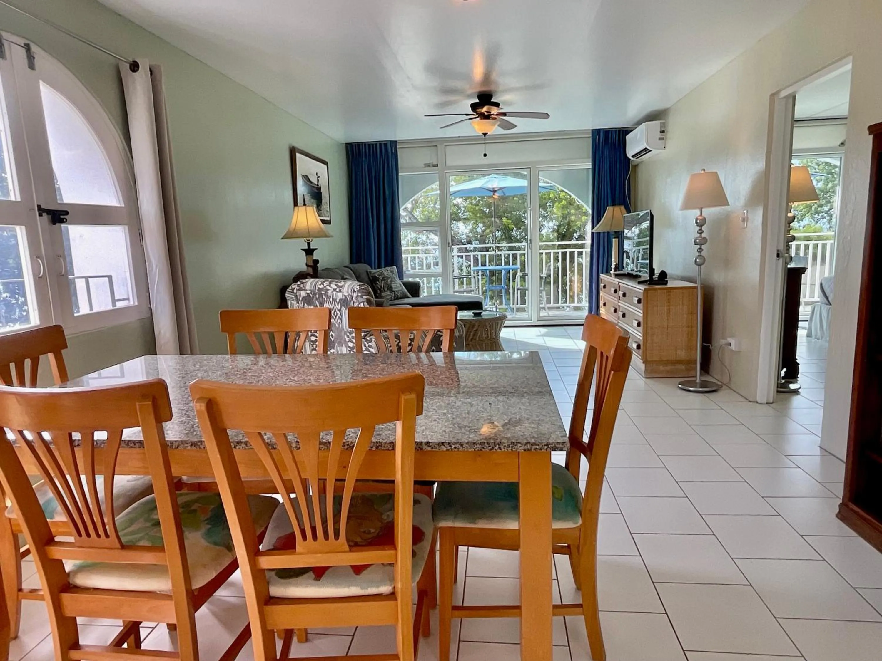 Dining area in The Frederiksted Hotel