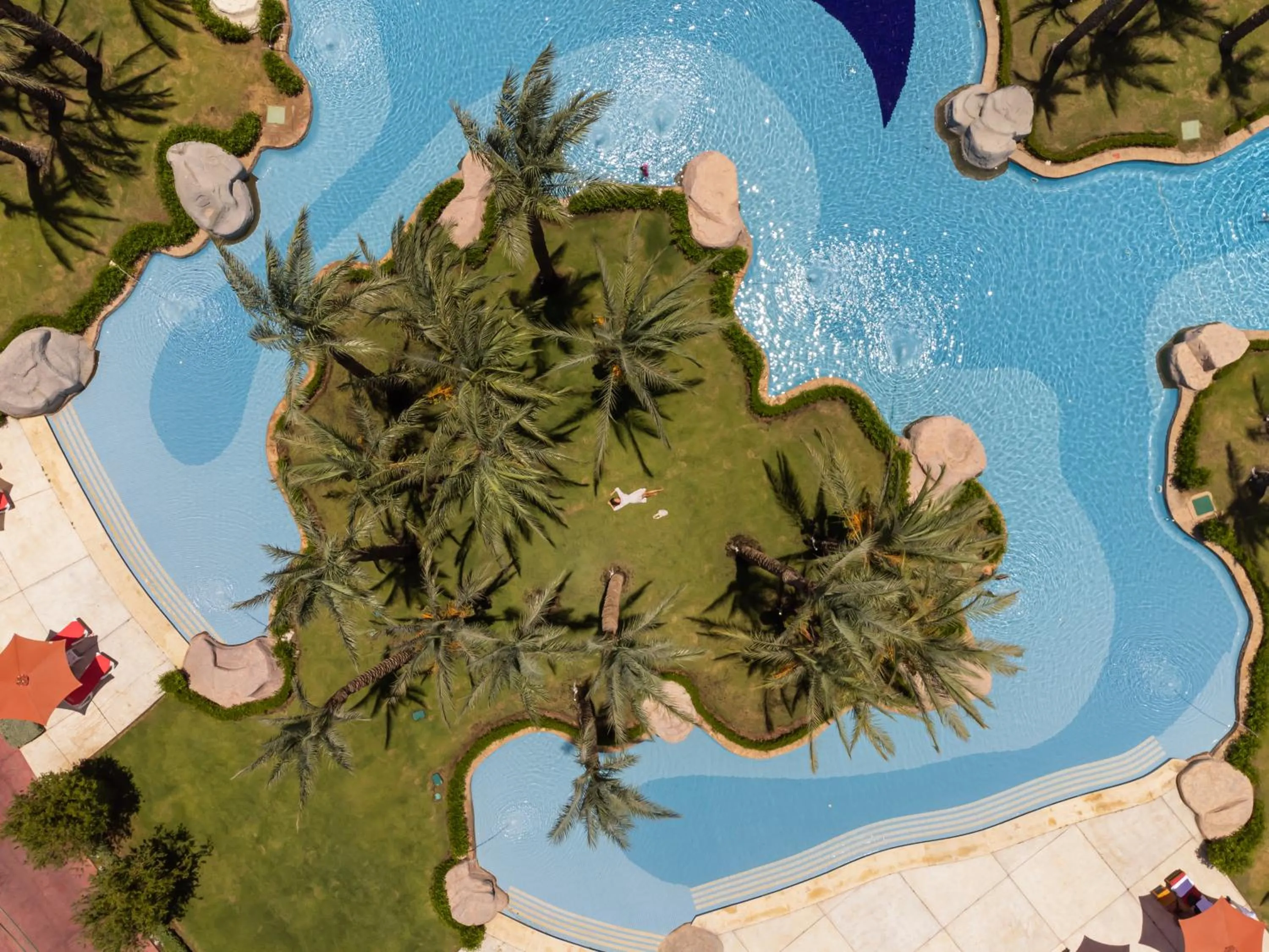 Swimming pool in Rixos Premium Seagate