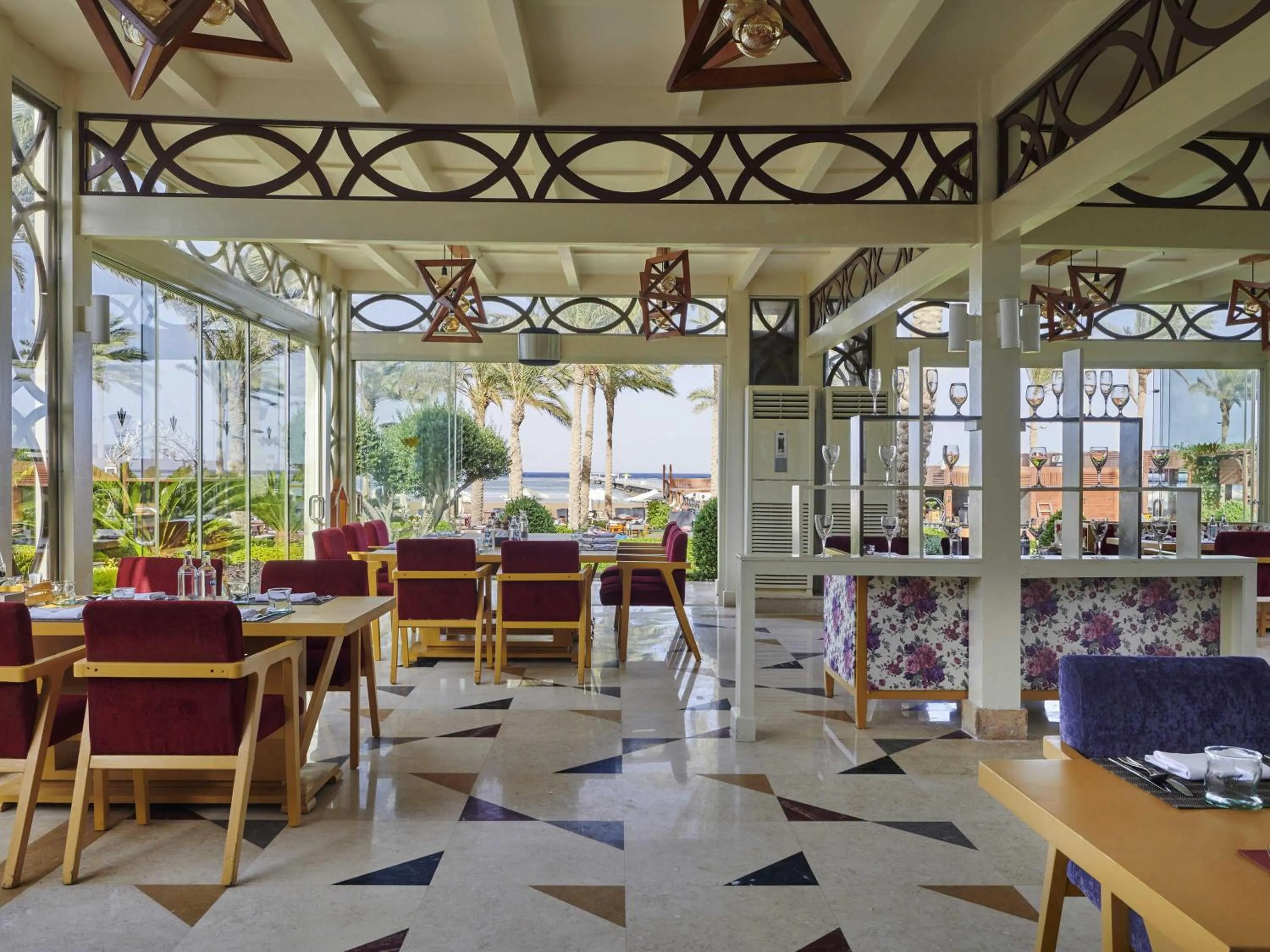 Restaurant/places to eat in Rixos Premium Seagate