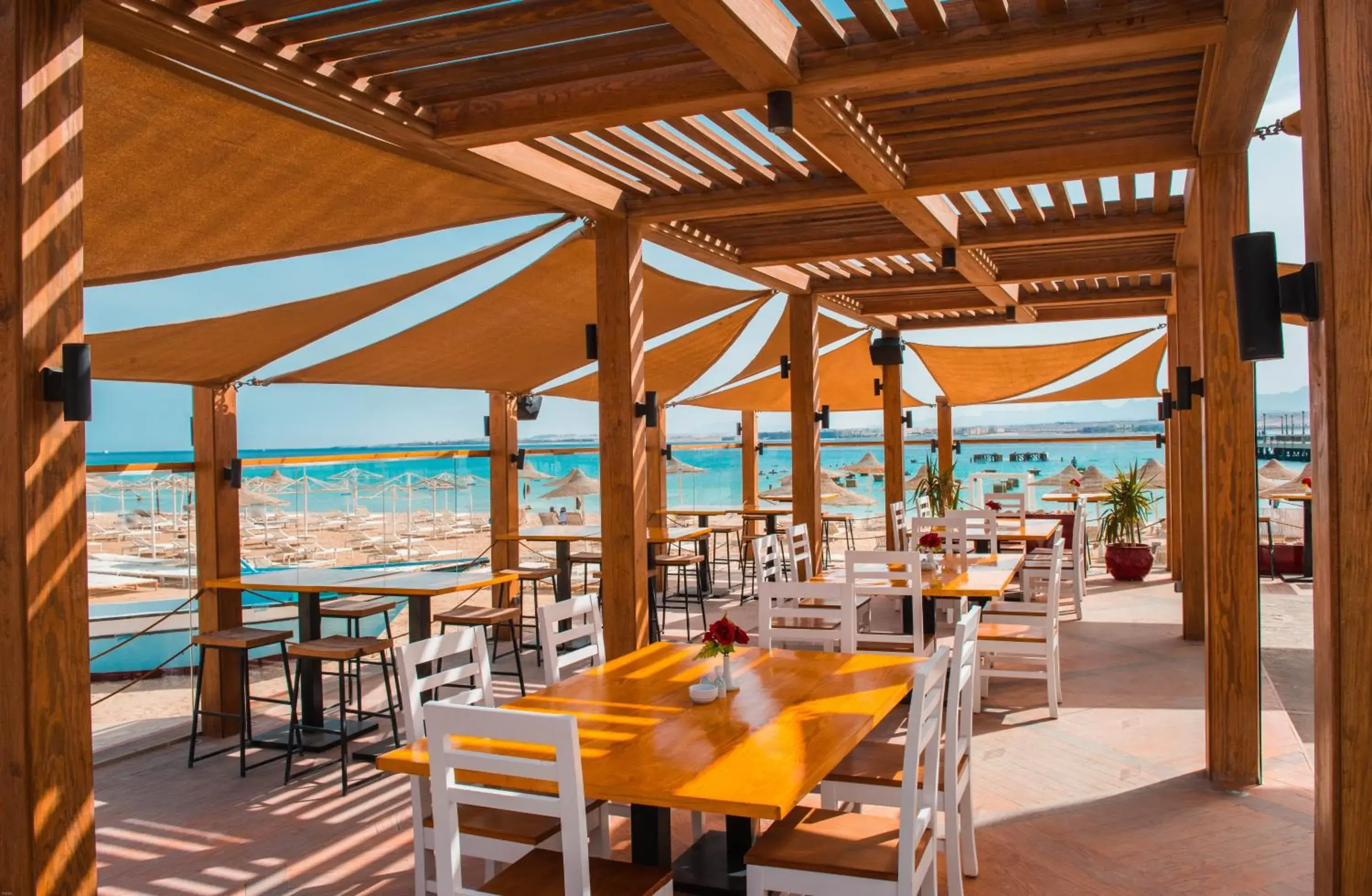 Restaurant/places to eat in Pyramisa Beach Resort Sahl Hasheesh Restaurant/places to eat in Pyramisa Beach Resort Sahl Hasheesh