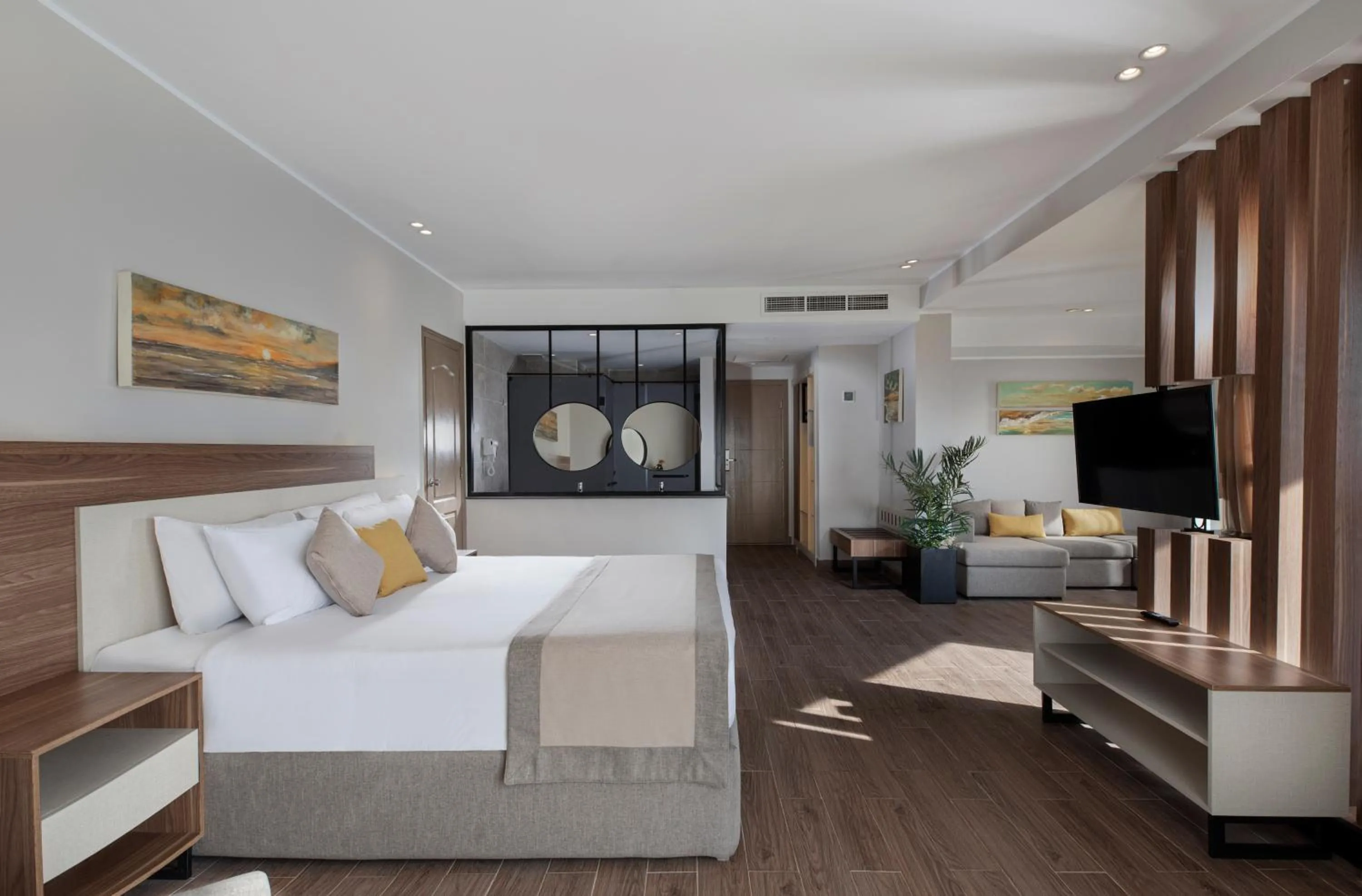 Photo of the whole room, Bed in Pyramisa Beach Resort Sahl Hasheesh