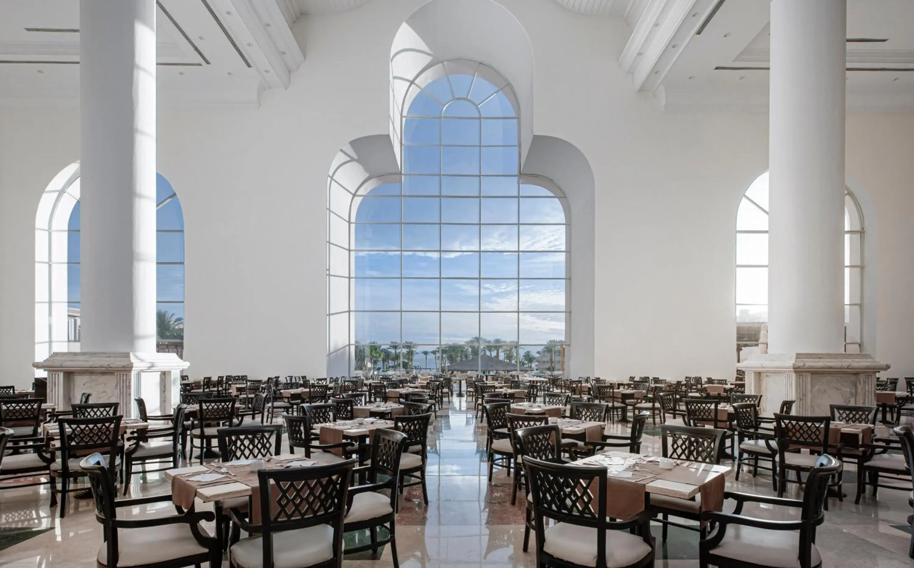 Restaurant/places to eat in Pyramisa Beach Resort Sahl Hasheesh Restaurant/places to eat in Pyramisa Beach Resort Sahl Hasheesh