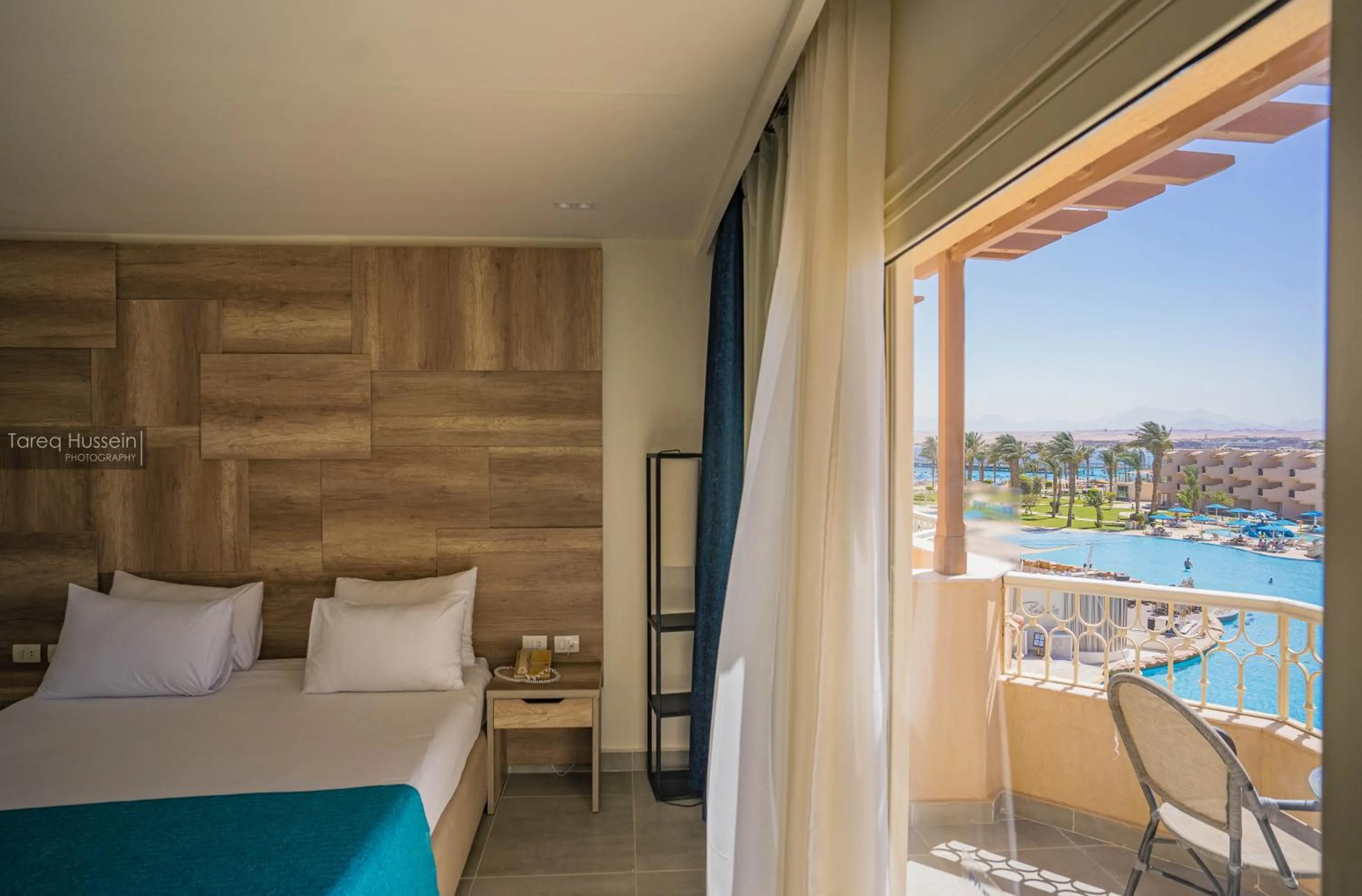 View (from property/room), Bed in Pyramisa Beach Resort Sahl Hasheesh