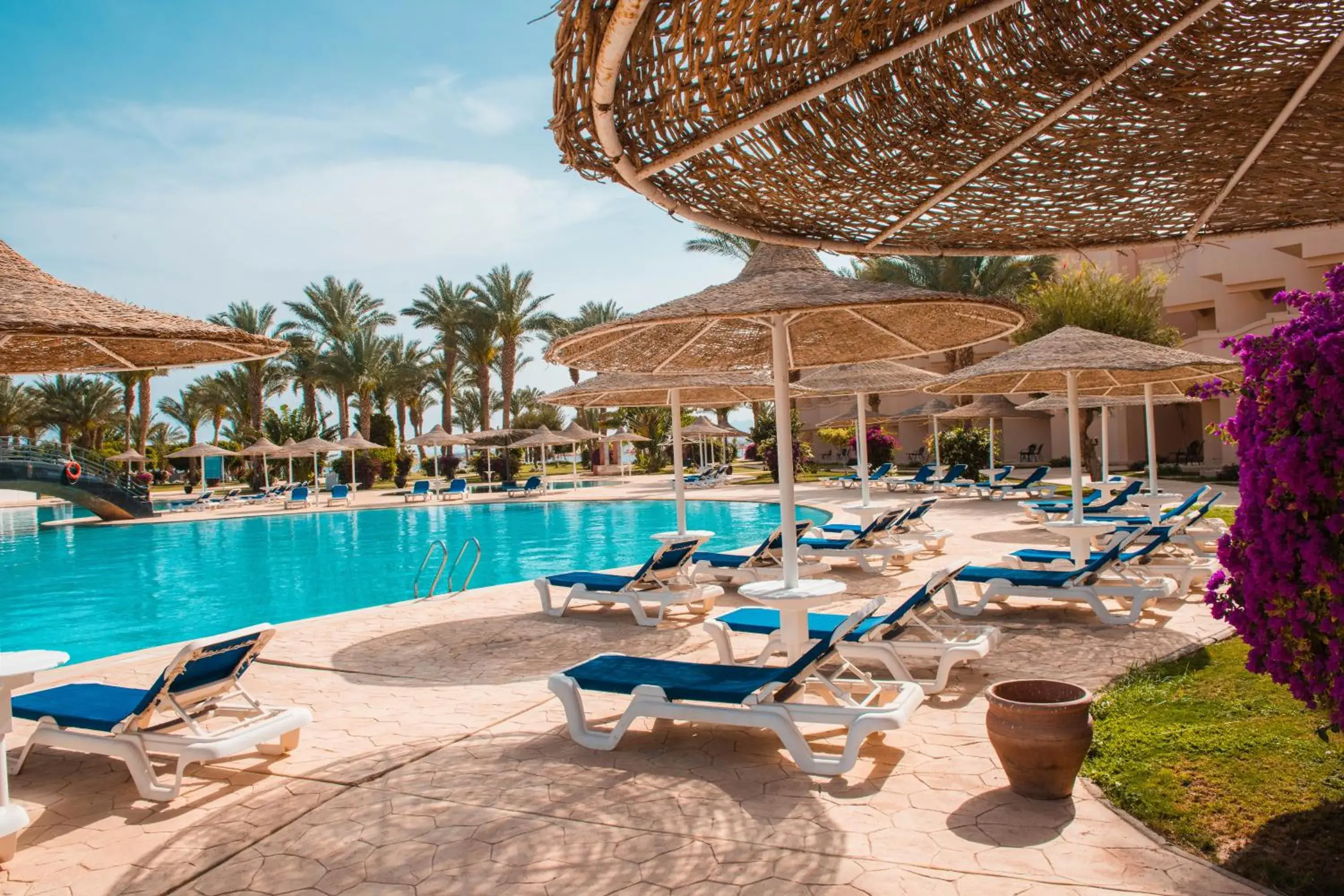 Swimming pool in Pyramisa Beach Resort Sahl Hasheesh Swimming pool in Pyramisa Beach Resort Sahl Hasheesh
