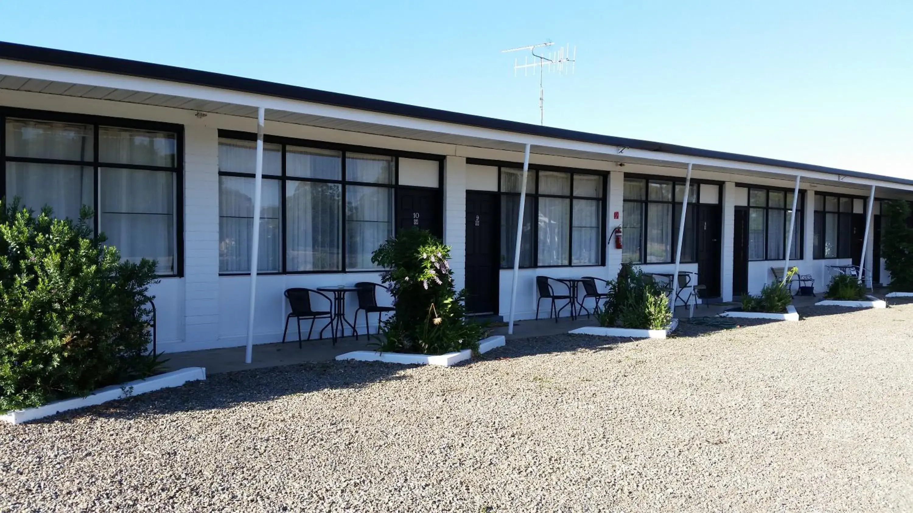Property building in Gazebo Motor Inn - Strathmerton Property building in Gazebo Motor Inn - Strathmerton