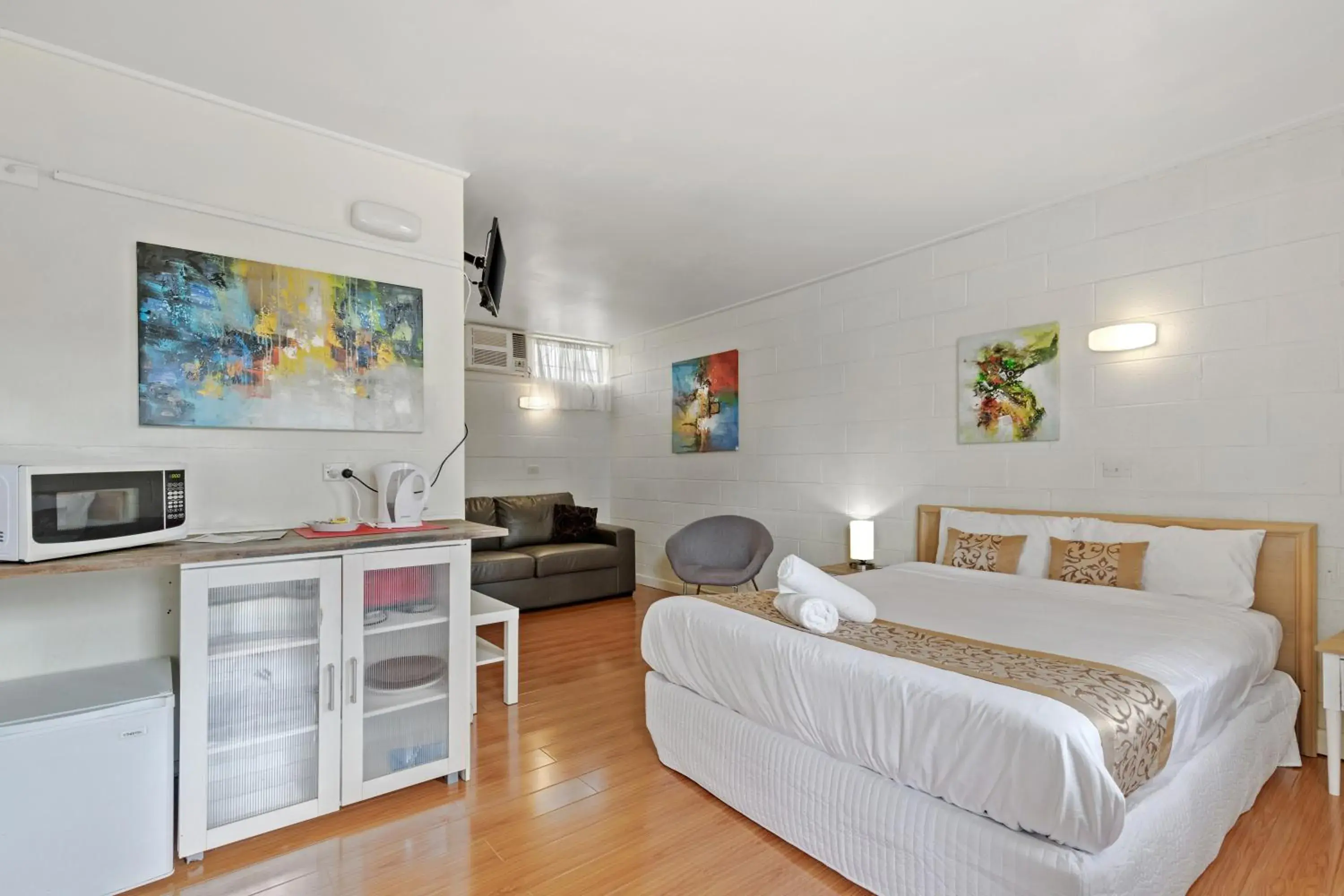 Bed in Gazebo Motor Inn - Strathmerton Bed in Gazebo Motor Inn - Strathmerton